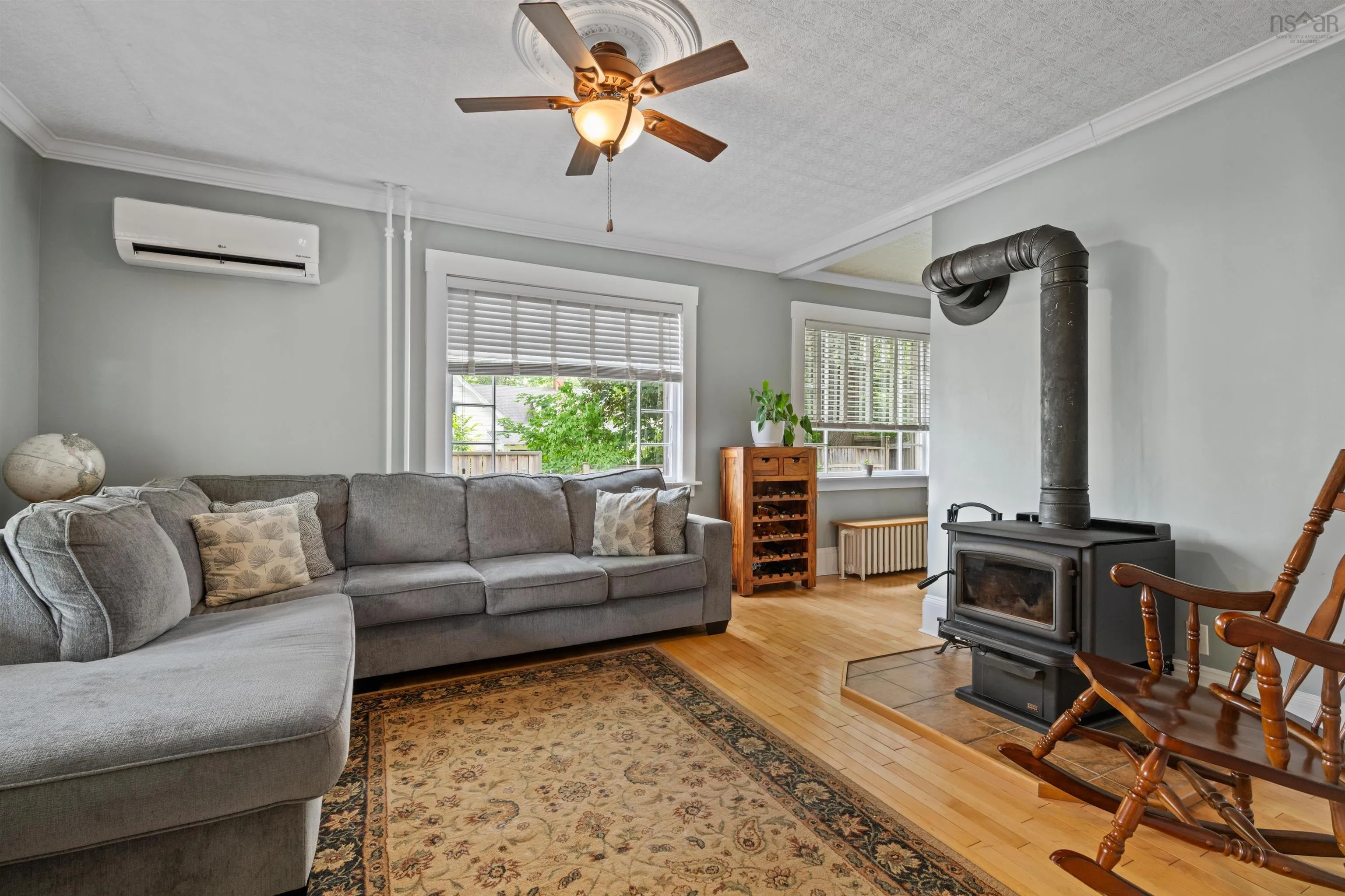 153 Pleasant Street, Bridgewater, NS B4V 1N4, 5 Bedrooms Bedrooms, ,3 BathroomsBathrooms,Residential,For Sale,Pleasant,202518019