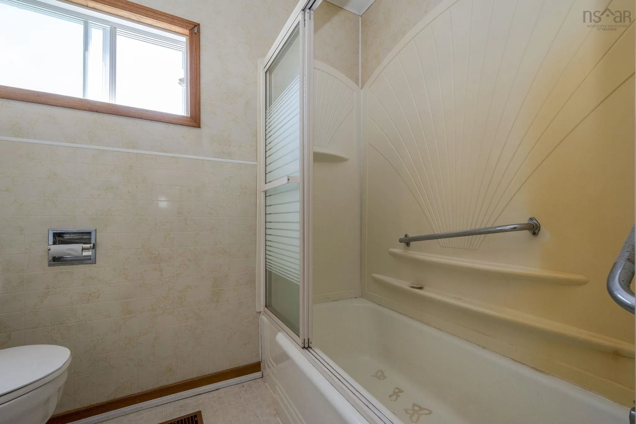240 217 Highway, Freeport, NS B0V 1B0, 4 Bedrooms Bedrooms, ,2 BathroomsBathrooms,Residential,For Sale,217,202522355