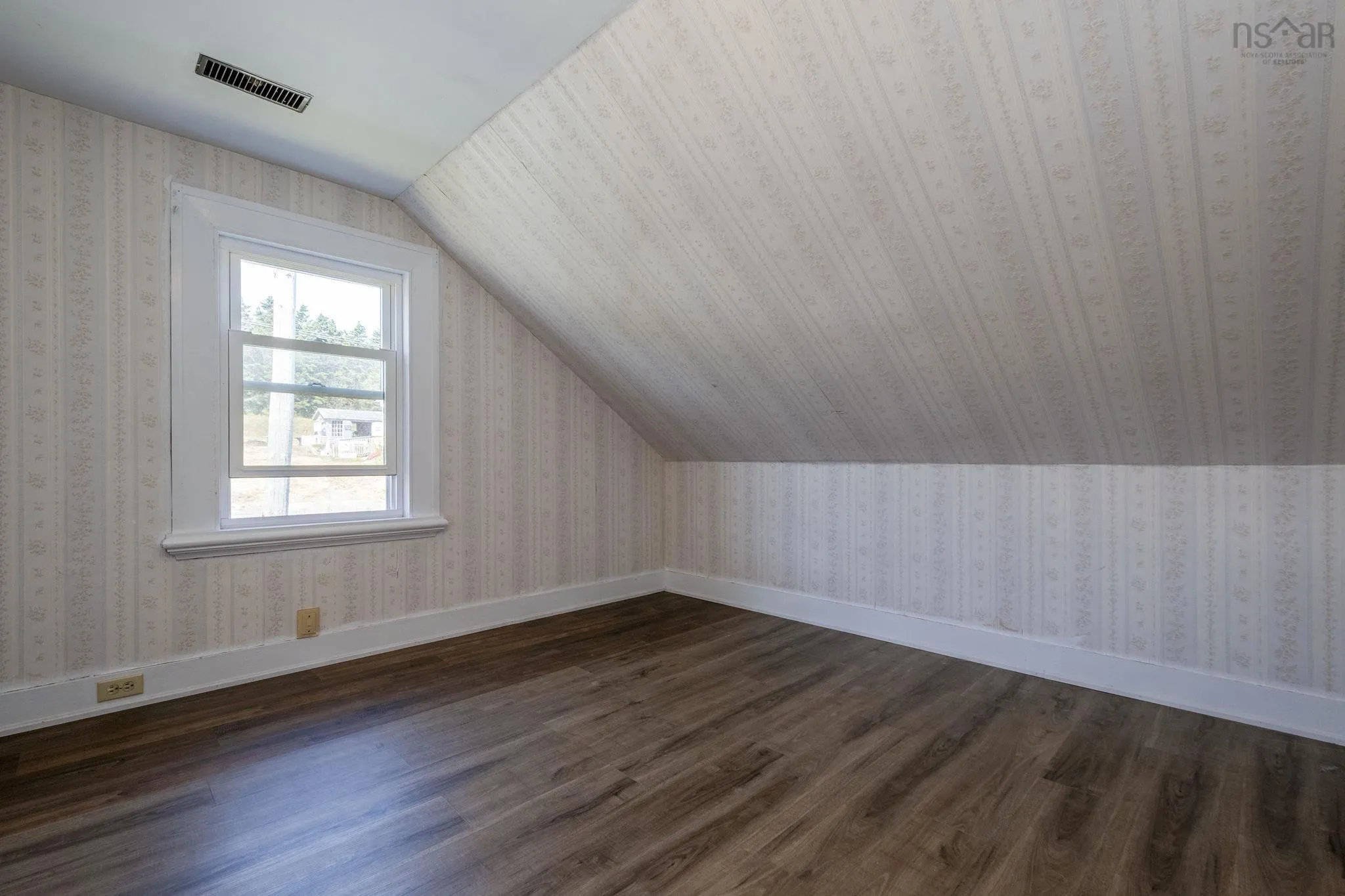 240 217 Highway, Freeport, NS B0V 1B0, 4 Bedrooms Bedrooms, ,2 BathroomsBathrooms,Residential,For Sale,217,202522355
