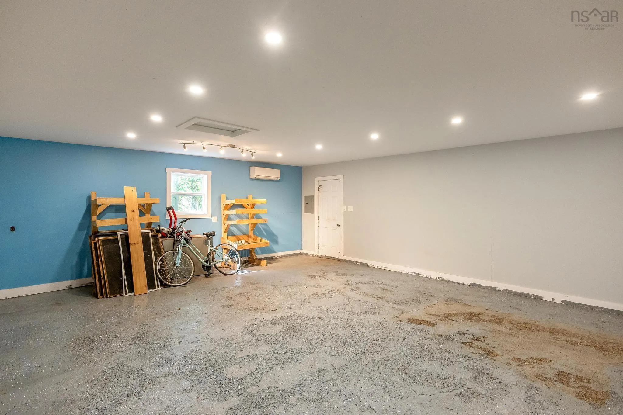 965 Labrador Lane, Greenwood, NS B0P 1N0, 3 Bedrooms Bedrooms, ,2 BathroomsBathrooms,Residential,For Sale,Labrador Lane,202518547