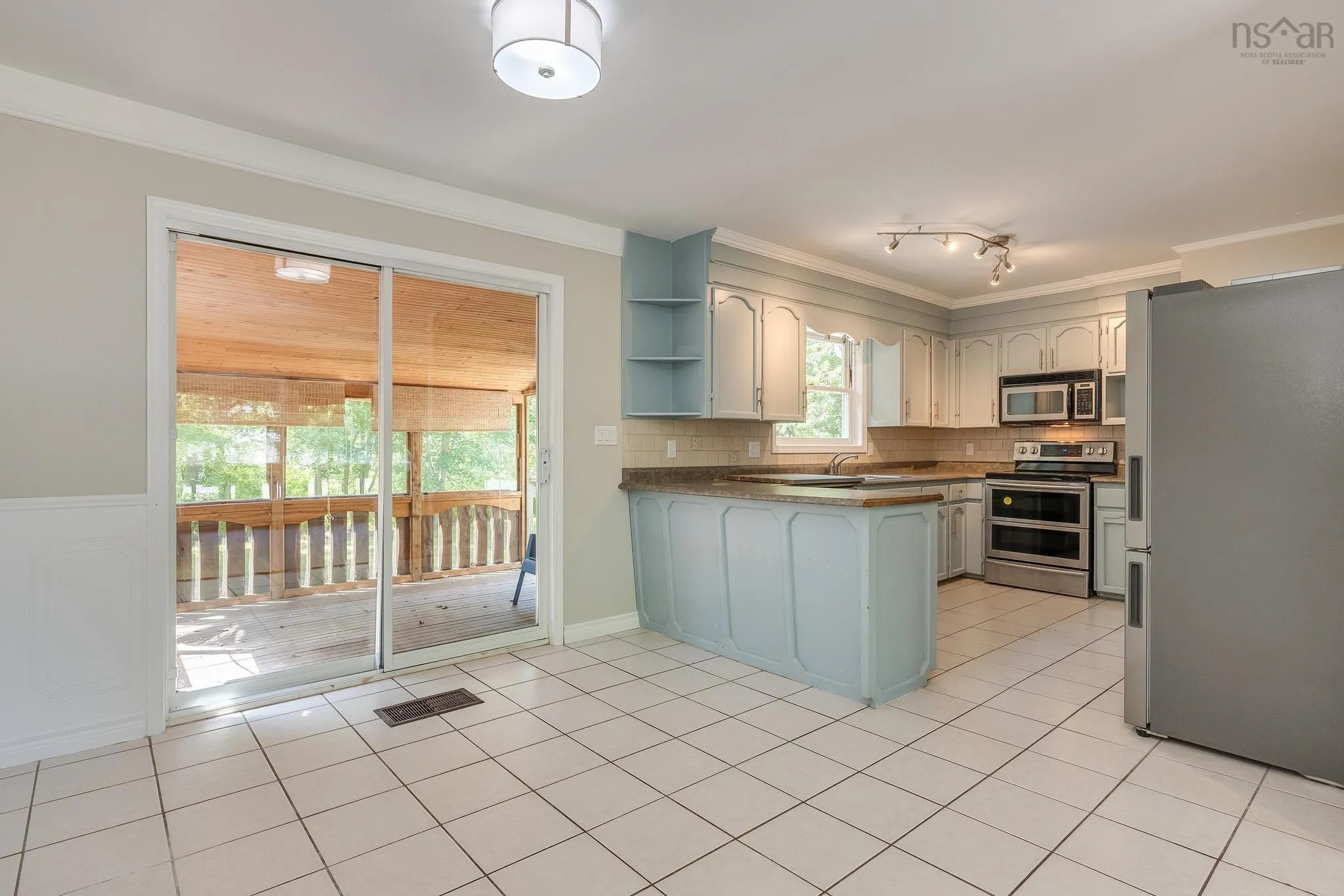 965 Labrador Lane, Greenwood, NS B0P 1N0, 3 Bedrooms Bedrooms, ,2 BathroomsBathrooms,Residential,For Sale,Labrador Lane,202518547