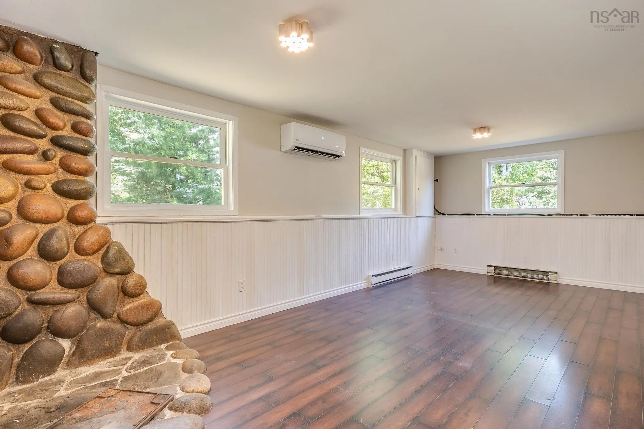 965 Labrador Lane, Greenwood, NS B0P 1N0, 3 Bedrooms Bedrooms, ,2 BathroomsBathrooms,Residential,For Sale,Labrador Lane,202518547