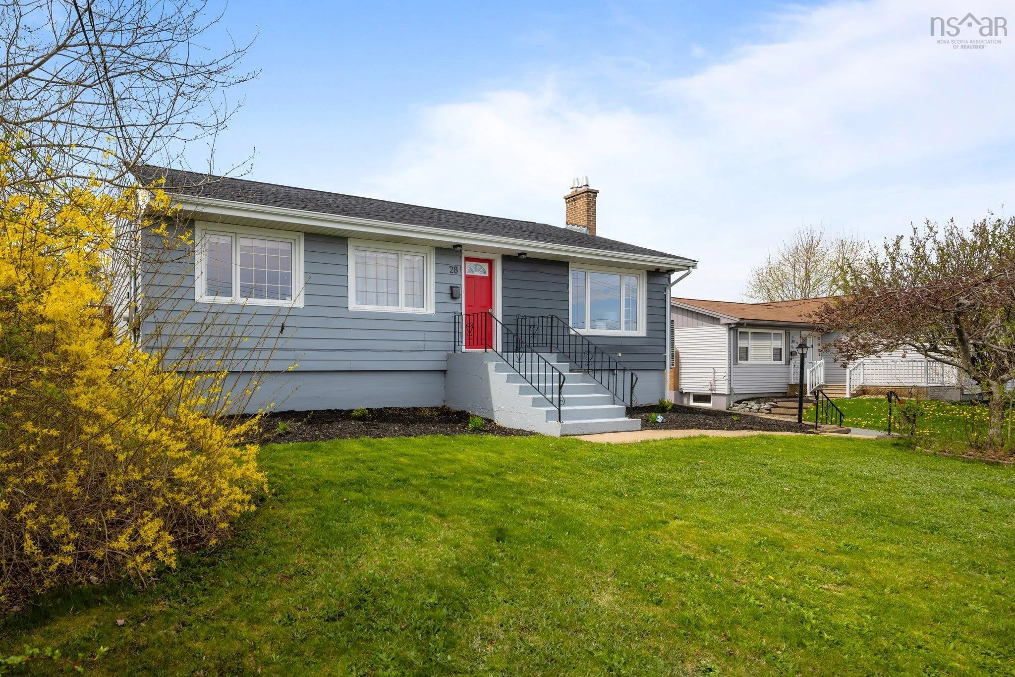 28 Beaver Bank Road, Lower Sackville Ns B4e 1g5, 3 Bedrooms Bedrooms, ,2 BathroomsBathrooms,Residential,For Sale,Beaver Bank,202510447