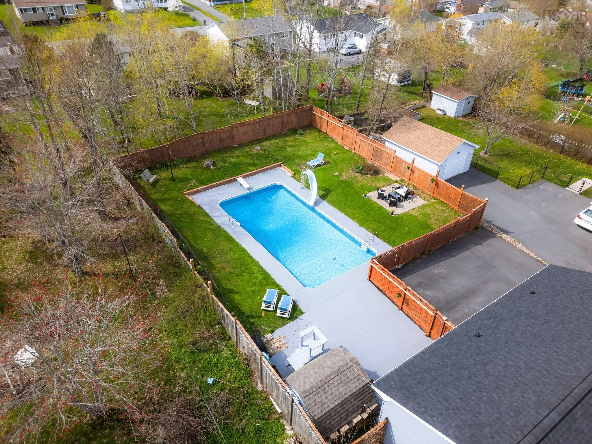 28 Beaver Bank Road, Lower Sackville Ns B4e 1g5, 3 Bedrooms Bedrooms, ,2 BathroomsBathrooms,Residential,For Sale,Beaver Bank,202510447