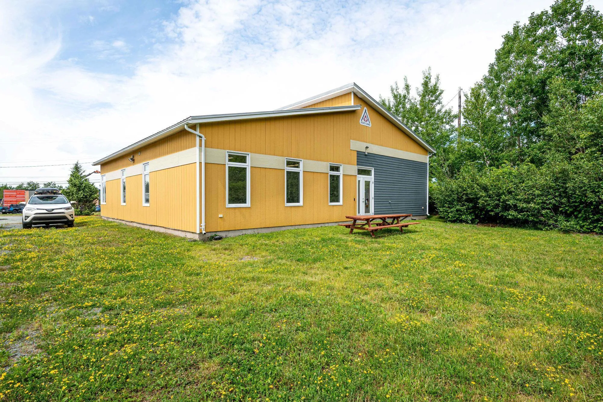 84 Thorne Avenue, Dartmouth, NS B3B 1Y5, ,Commercial Sale,For Sale,Thorne,202517892