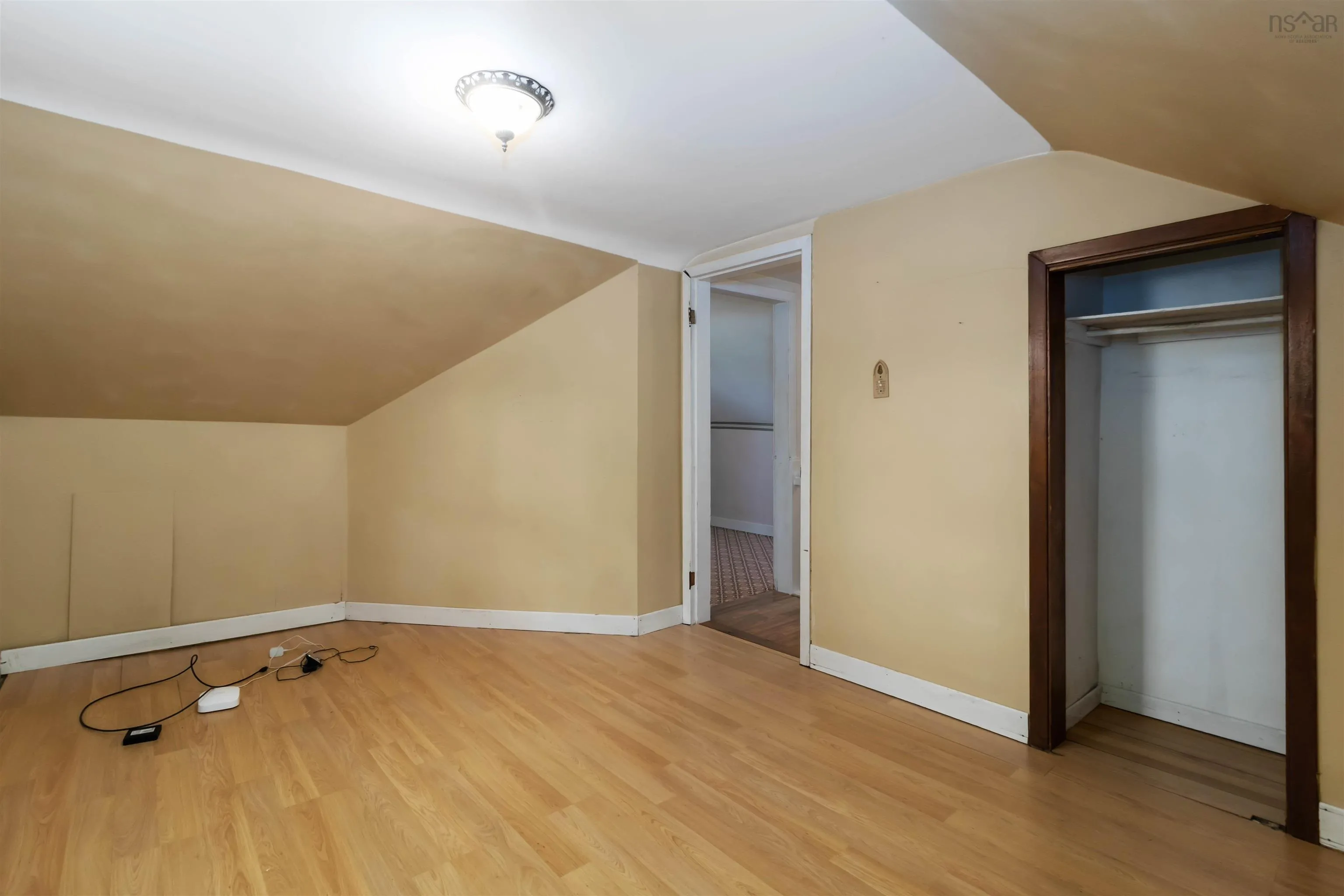 182 Caledonia Road, Dartmouth, NS B2X 1L4, 3 Bedrooms Bedrooms, ,2 BathroomsBathrooms,Residential,For Sale,Caledonia,202520544