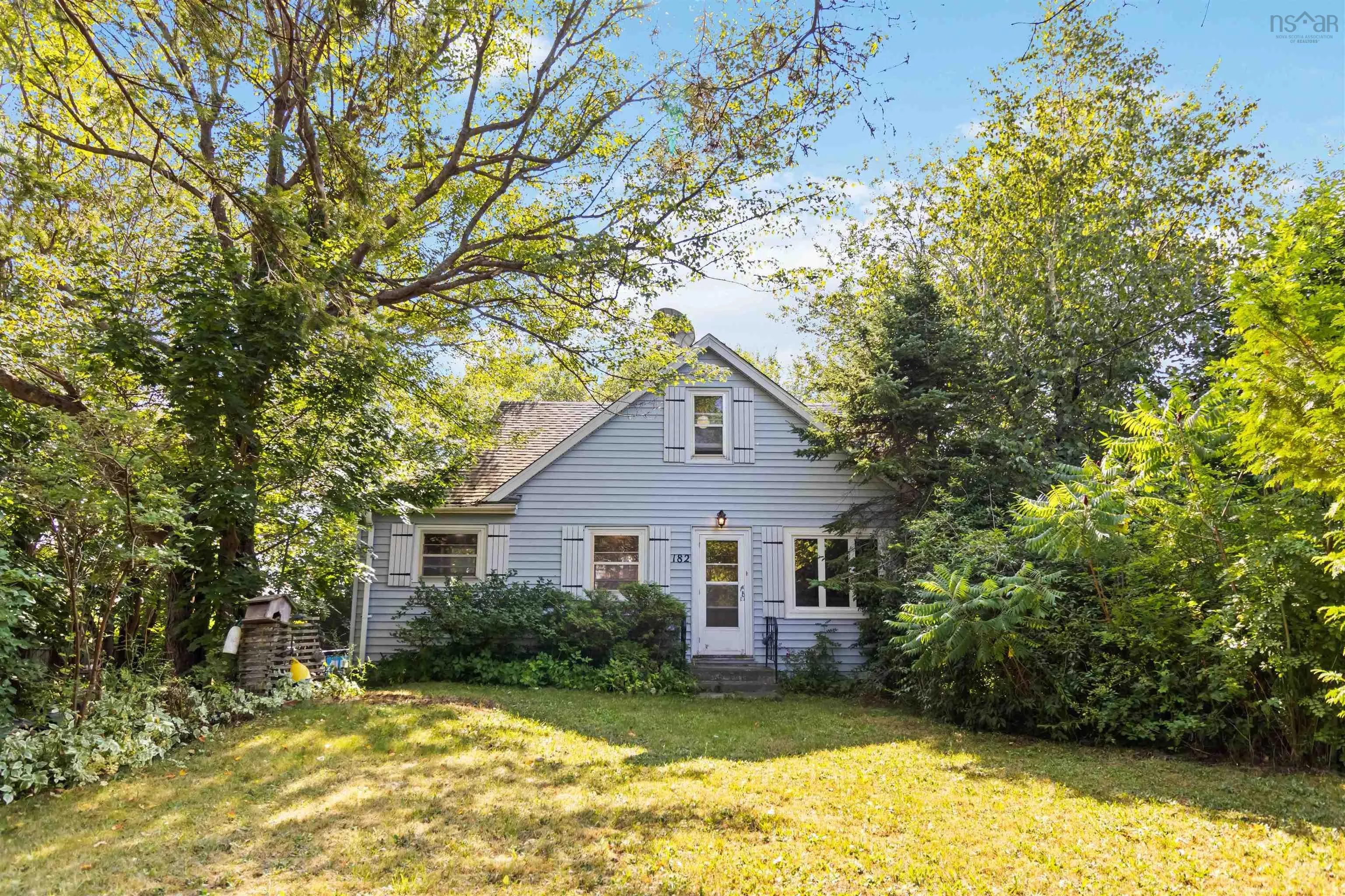 182 Caledonia Road, Dartmouth, NS B2X 1L4, 3 Bedrooms Bedrooms, ,2 BathroomsBathrooms,Residential,For Sale,Caledonia,202520544