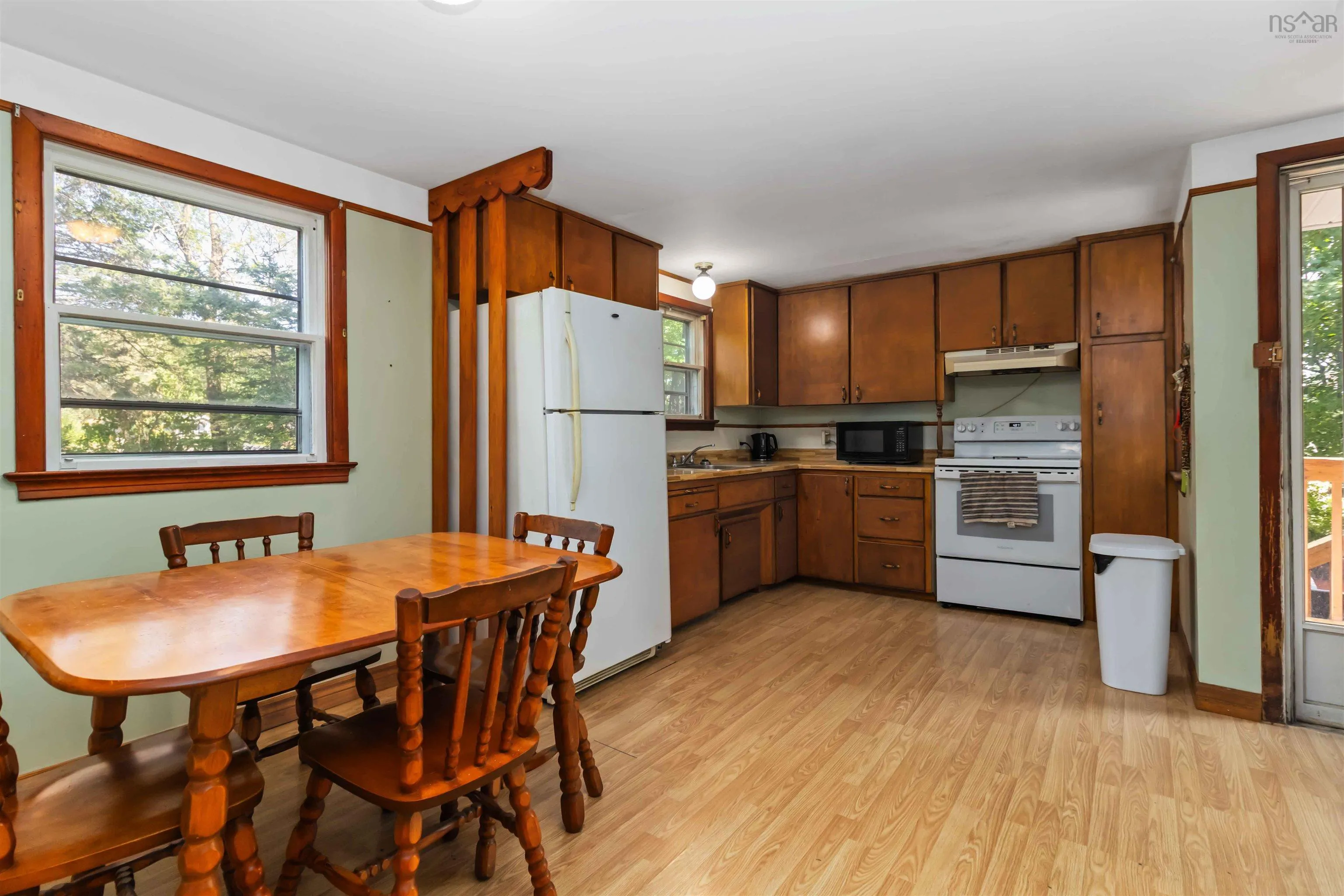 182 Caledonia Road, Dartmouth, NS B2X 1L4, 3 Bedrooms Bedrooms, ,2 BathroomsBathrooms,Residential,For Sale,Caledonia,202520544