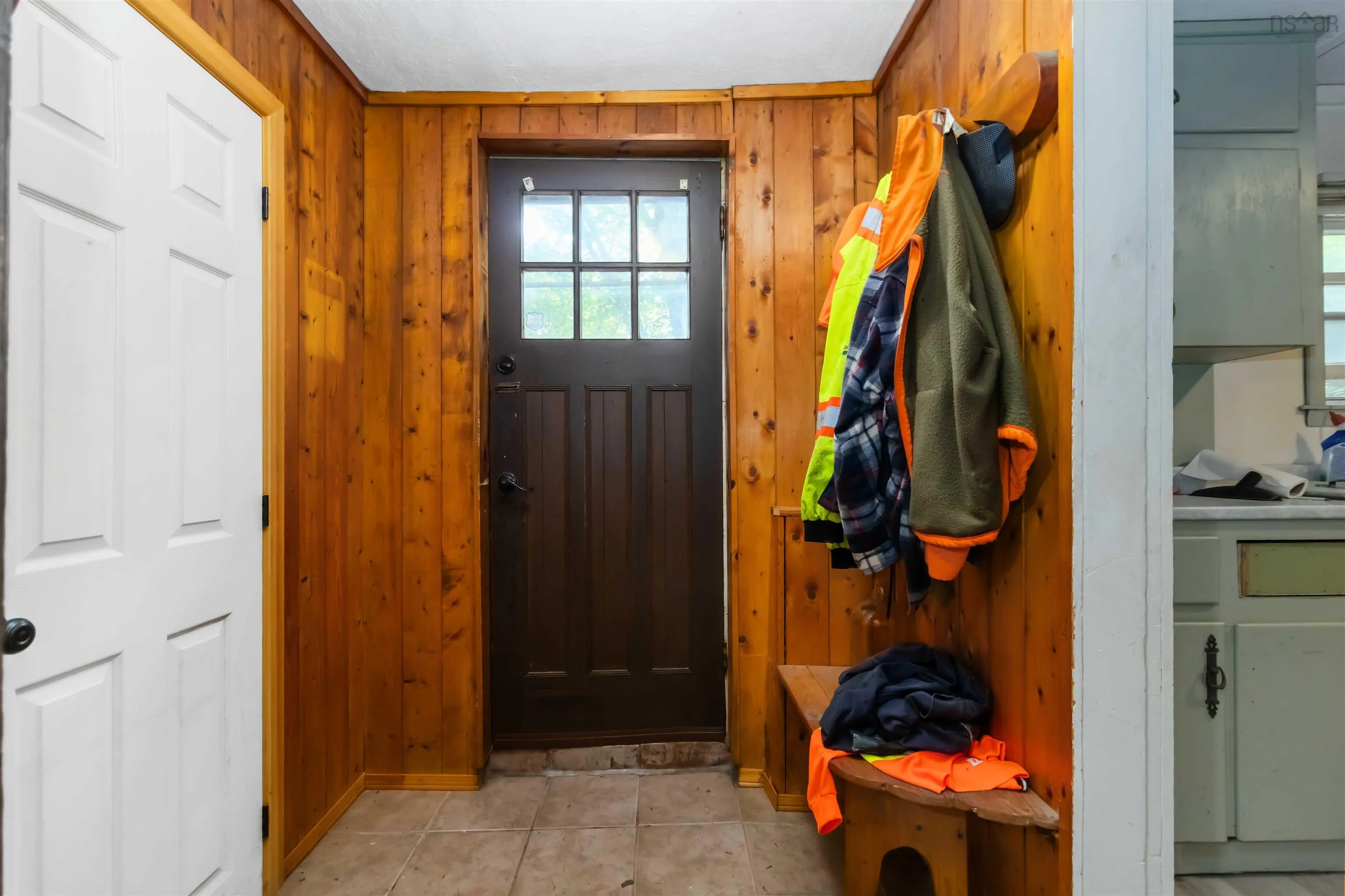 182 Caledonia Road, Dartmouth, NS B2X 1L4, 3 Bedrooms Bedrooms, ,2 BathroomsBathrooms,Residential,For Sale,Caledonia,202520544