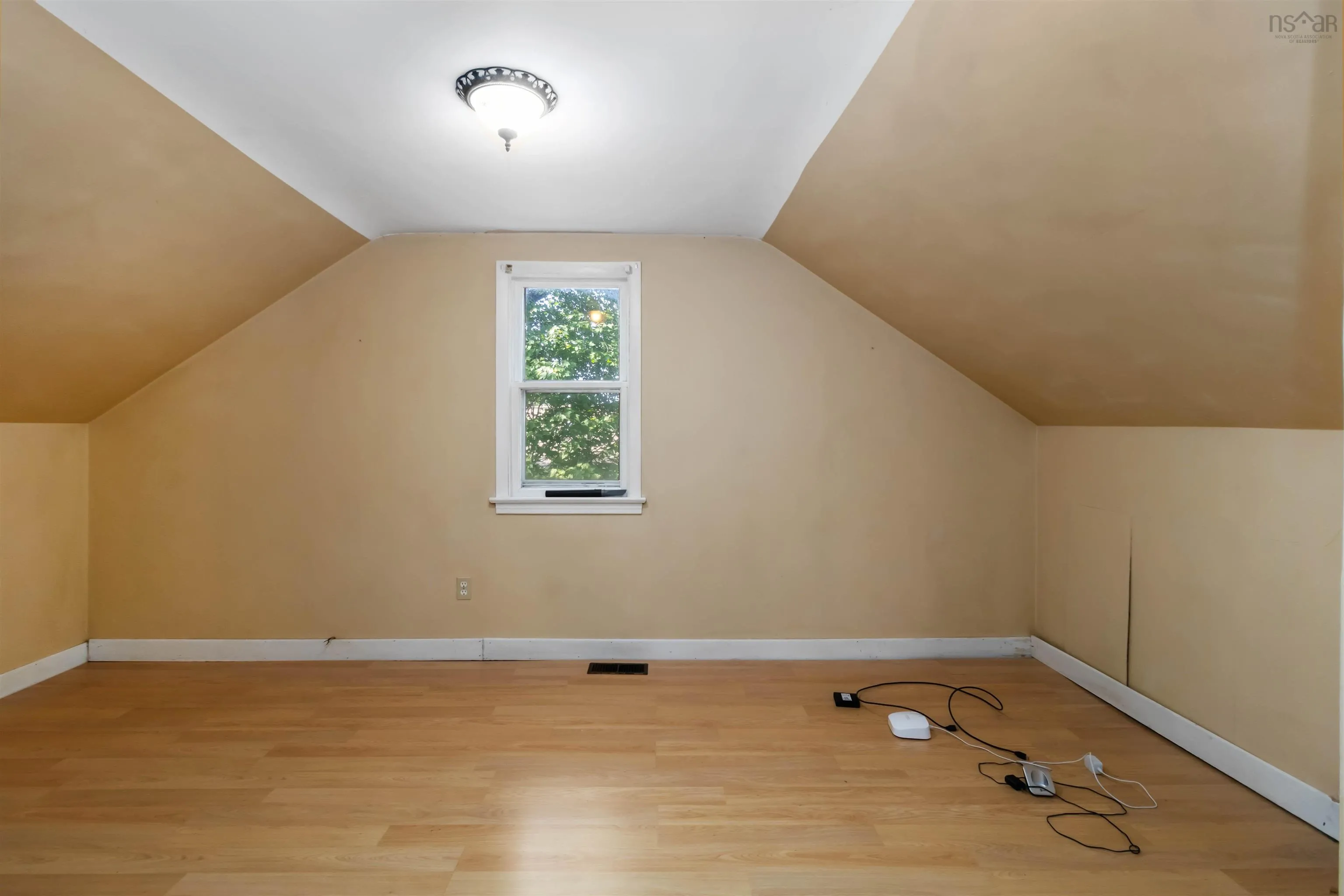 182 Caledonia Road, Dartmouth, NS B2X 1L4, 3 Bedrooms Bedrooms, ,2 BathroomsBathrooms,Residential,For Sale,Caledonia,202520544