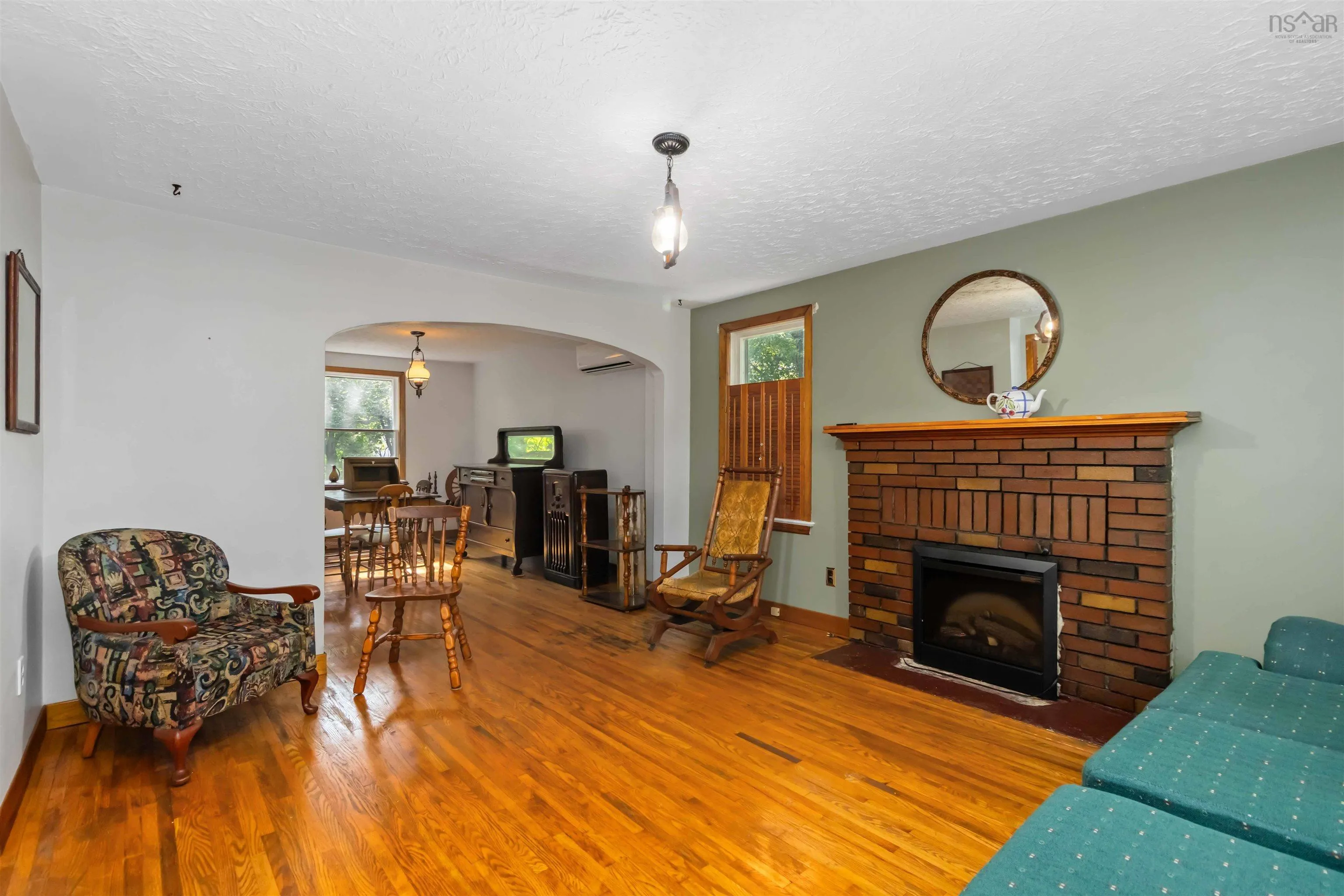 182 Caledonia Road, Dartmouth, NS B2X 1L4, 3 Bedrooms Bedrooms, ,2 BathroomsBathrooms,Residential,For Sale,Caledonia,202520544