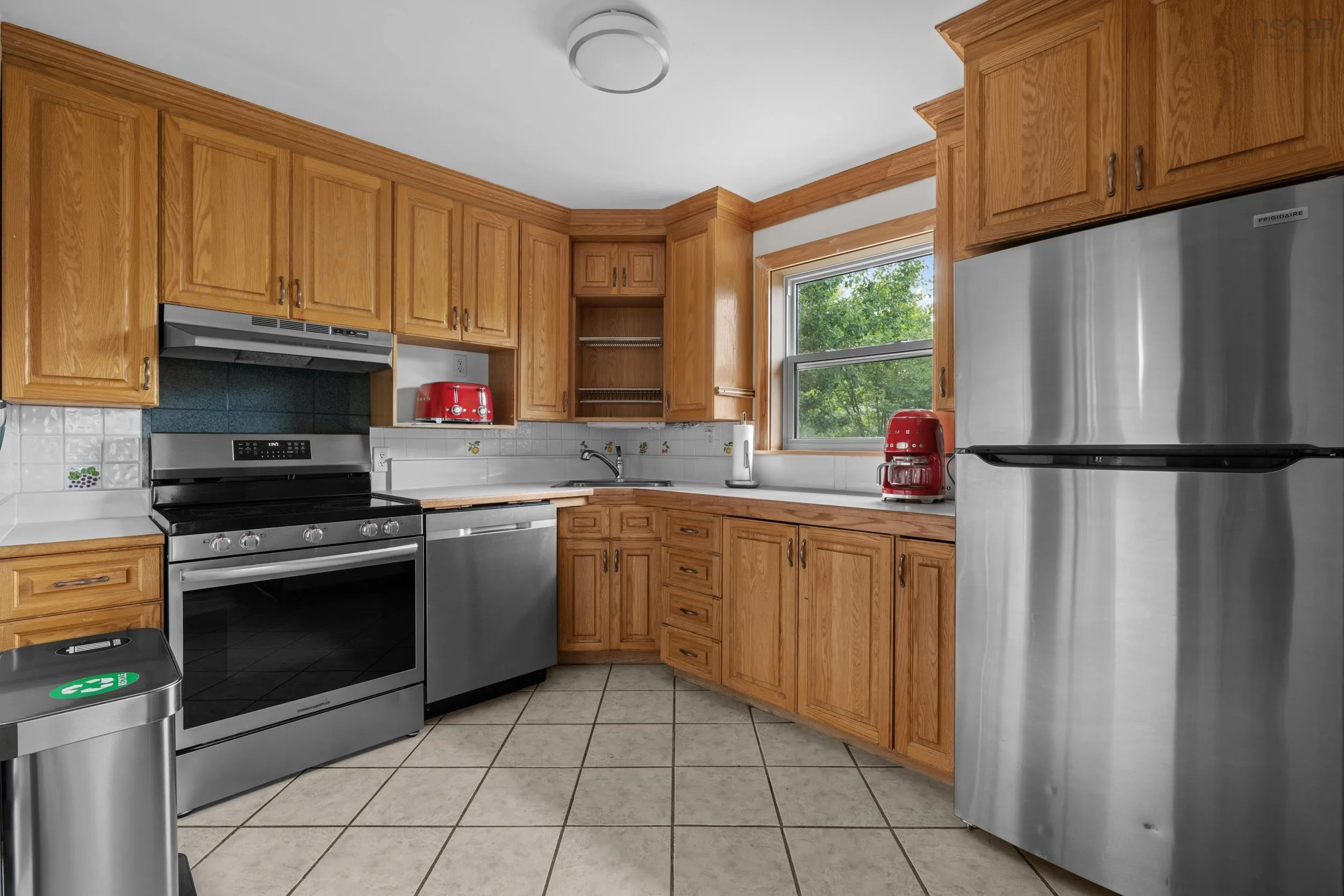 27 Fleming Drive, Halifax, NS B3P 1A8, 3 Bedrooms Bedrooms, ,2 BathroomsBathrooms,Residential,For Sale,Fleming,202523210