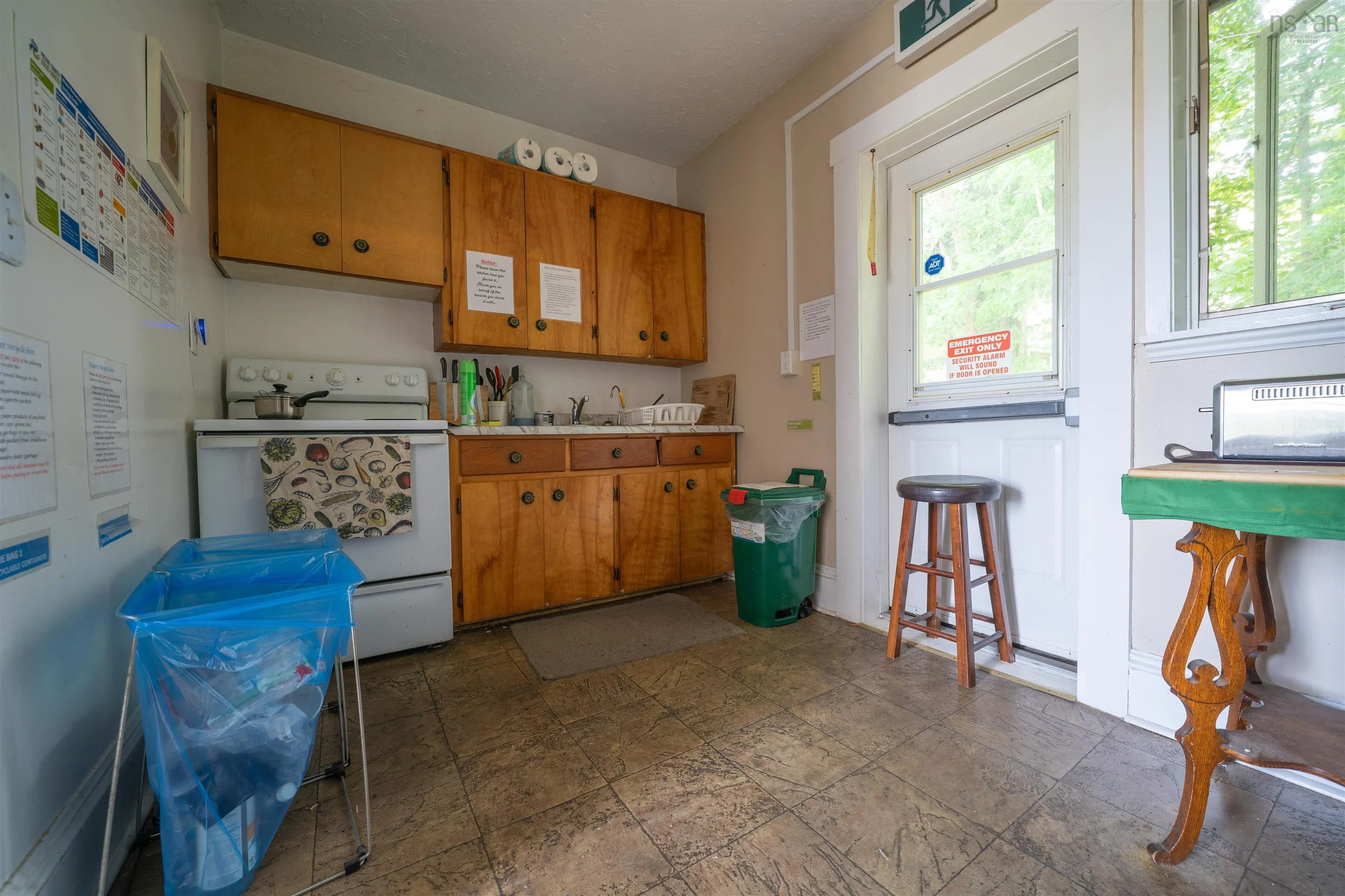 164 George Street, New Glasgow, NS B2H 2K9, 6 Bedrooms Bedrooms, ,Residential Income,For Sale,George,202515266