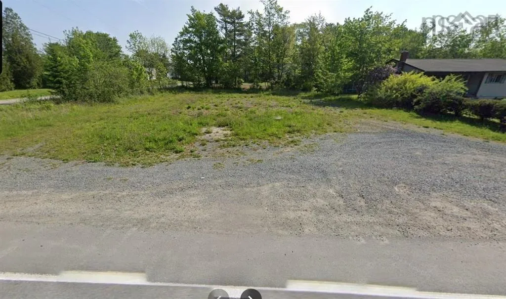 669 Highway 1, Mount Uniacke, NS B0N 1Z0, ,Commercial Sale,For Sale,Highway 1,202517693