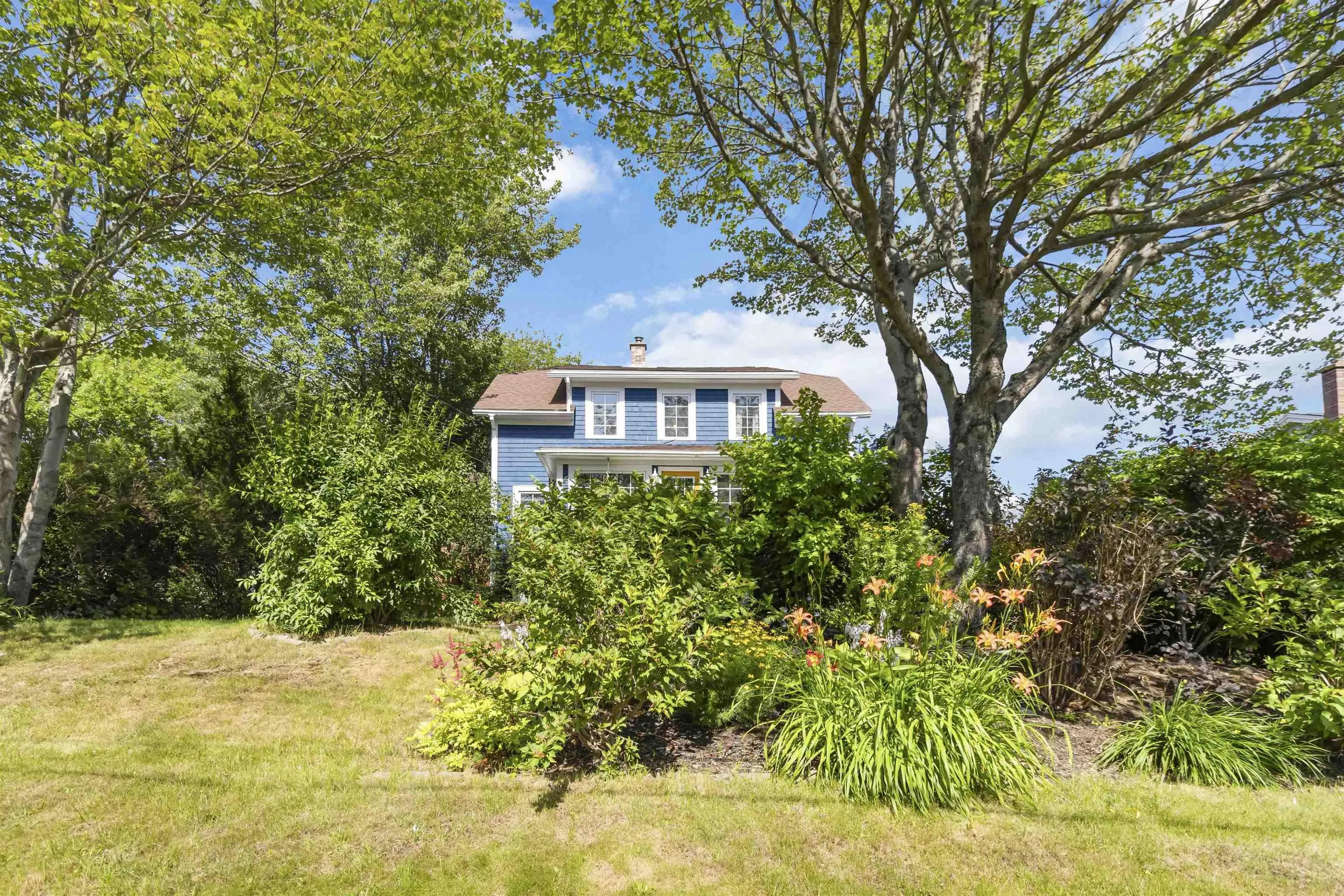 8 Power Street, Dartmouth, NS B2W 1M2, 3 Bedrooms Bedrooms, ,2 BathroomsBathrooms,Residential,For Sale,Power,202518915