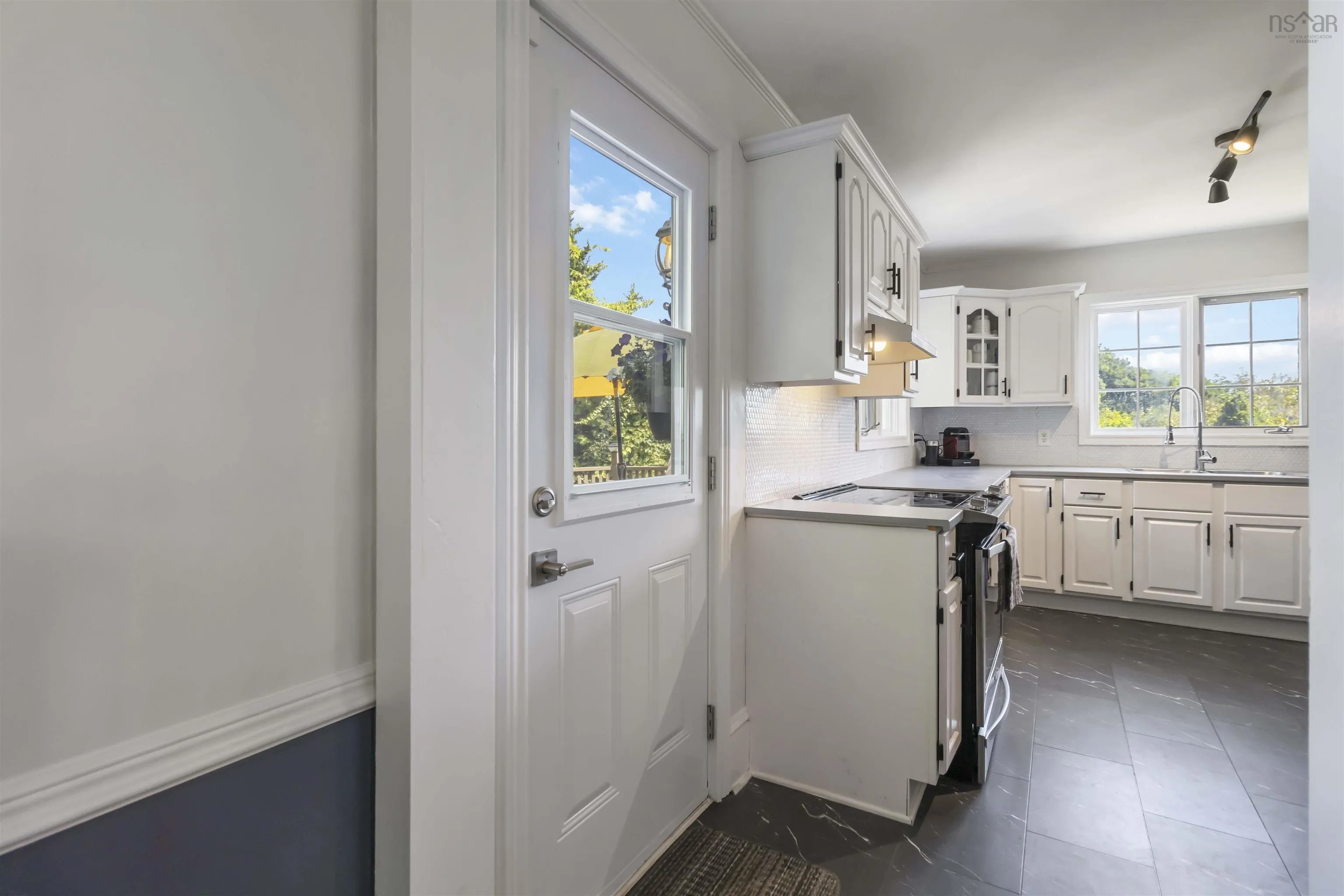 8 Power Street, Dartmouth, NS B2W 1M2, 3 Bedrooms Bedrooms, ,2 BathroomsBathrooms,Residential,For Sale,Power,202518915