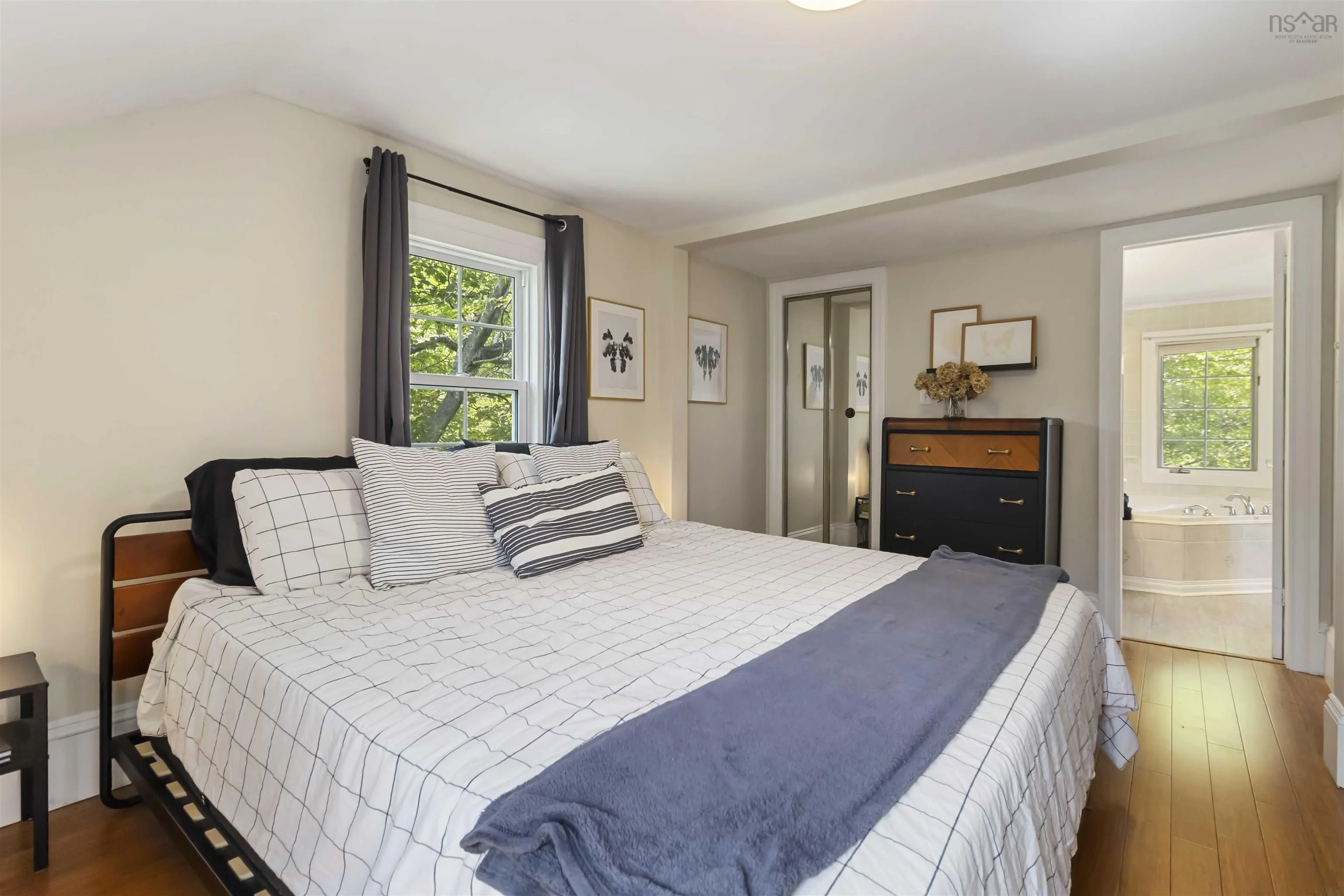 8 Power Street, Dartmouth, NS B2W 1M2, 3 Bedrooms Bedrooms, ,2 BathroomsBathrooms,Residential,For Sale,Power,202518915