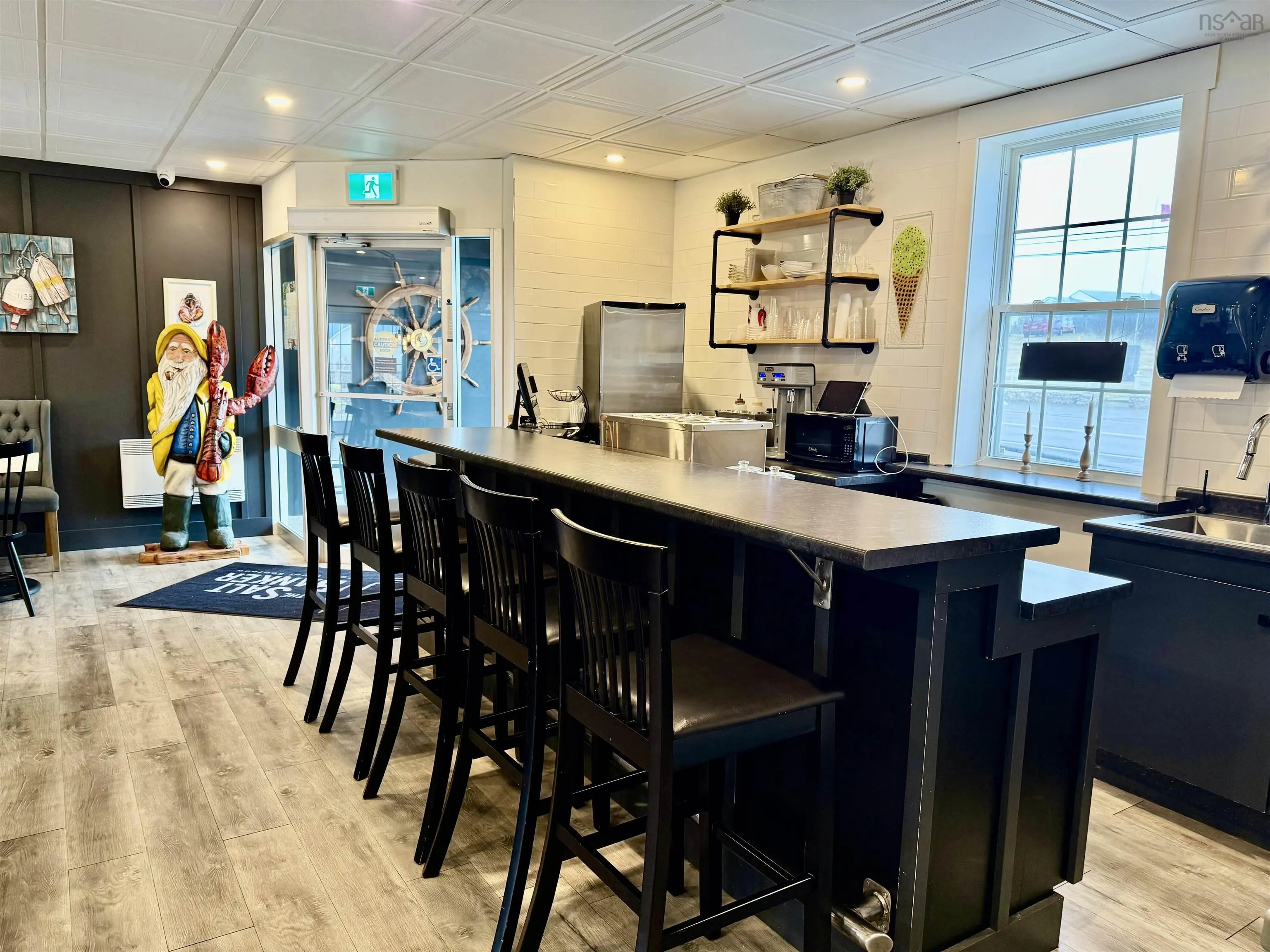 2732 Main Street, Clark's Harbour Ns B0w 1p0, ,Commercial Sale,For Sale,Main,202502052