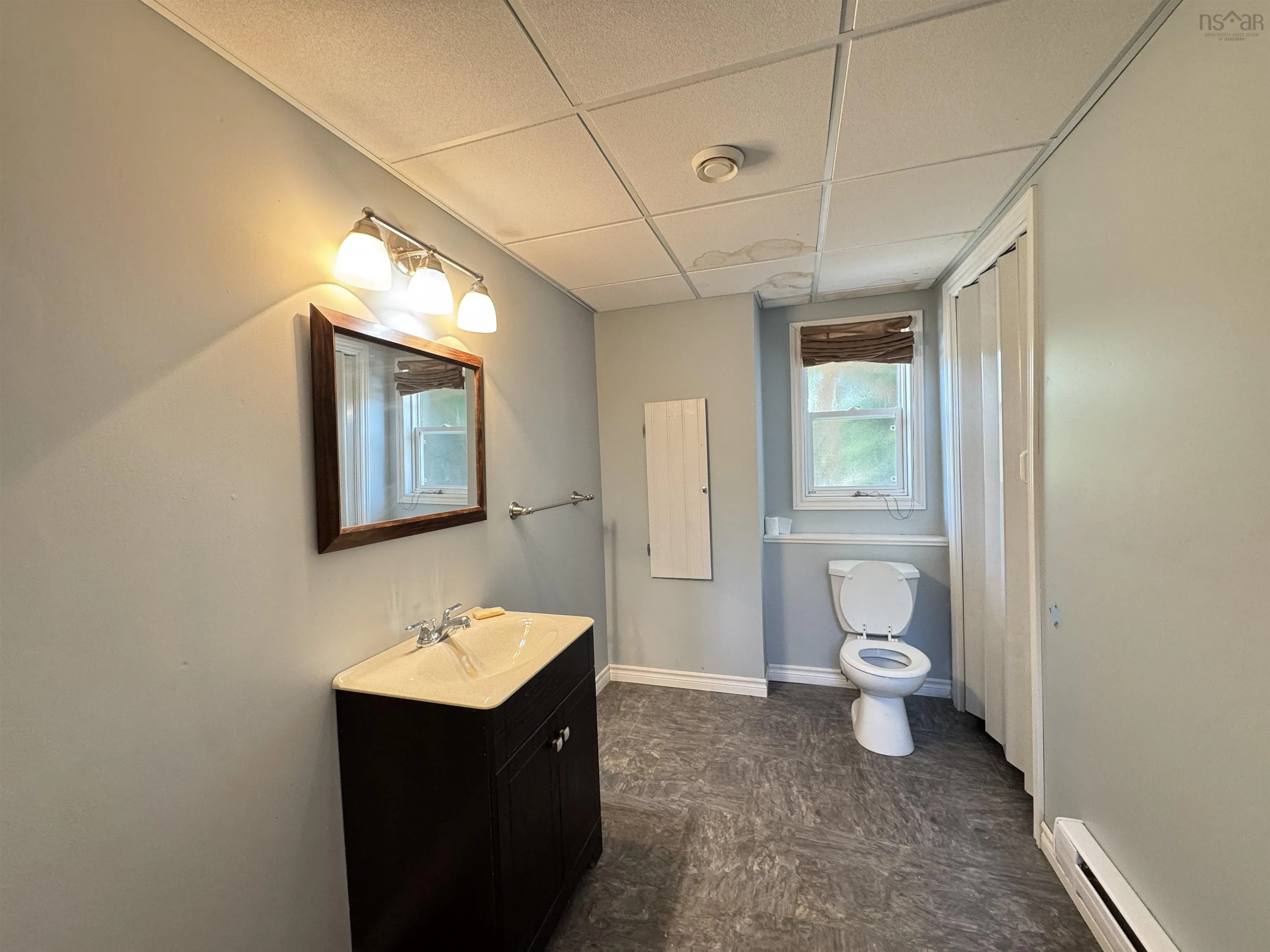 203 St George Boulevard, Hammonds Plains, NS B4B 1K7, 4 Bedrooms Bedrooms, ,2 BathroomsBathrooms,Residential,For Sale,St George,202518034