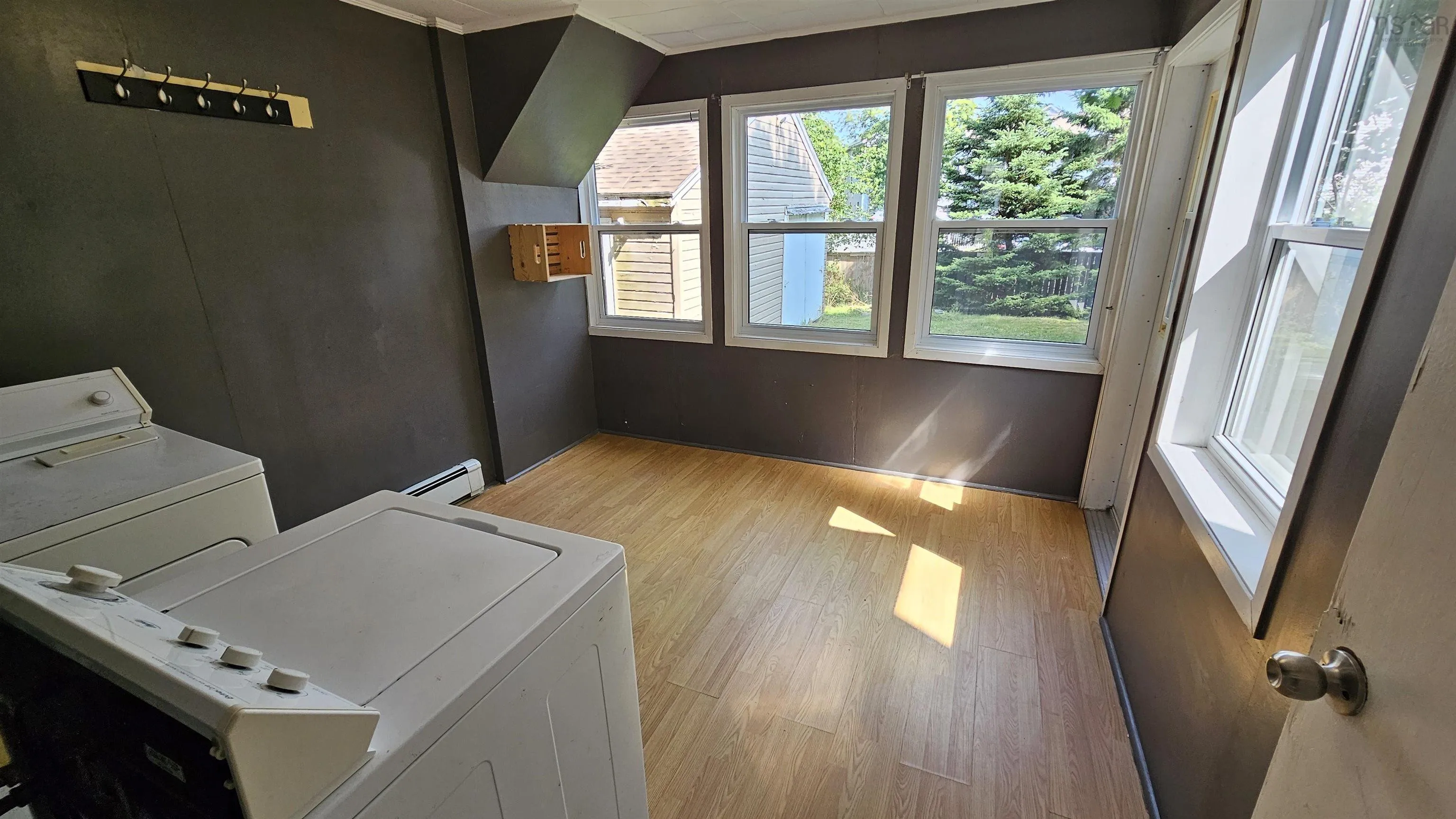 25-27 Victoria Street, Truro, NS B2N 1Y5, 6 Bedrooms Bedrooms, ,Residential Income,For Sale,Victoria,202520144
