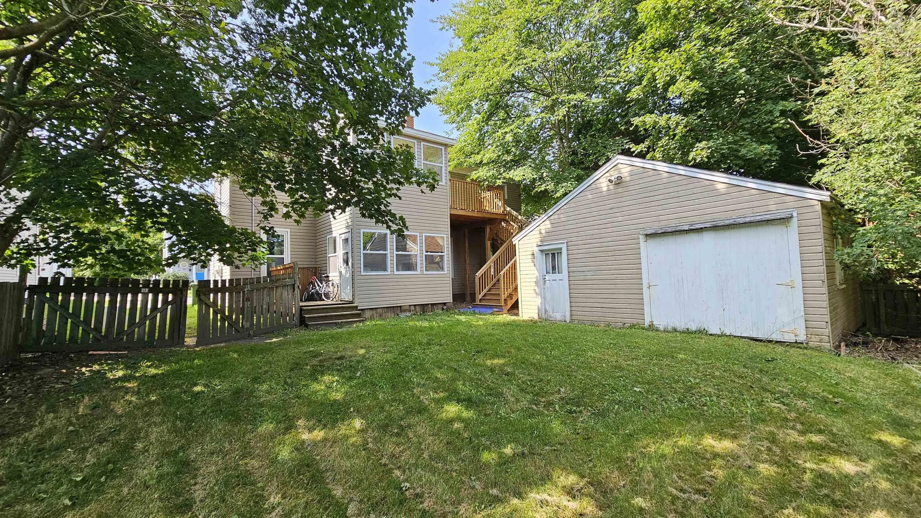25-27 Victoria Street, Truro, NS B2N 1Y5, 6 Bedrooms Bedrooms, ,Residential Income,For Sale,Victoria,202520144