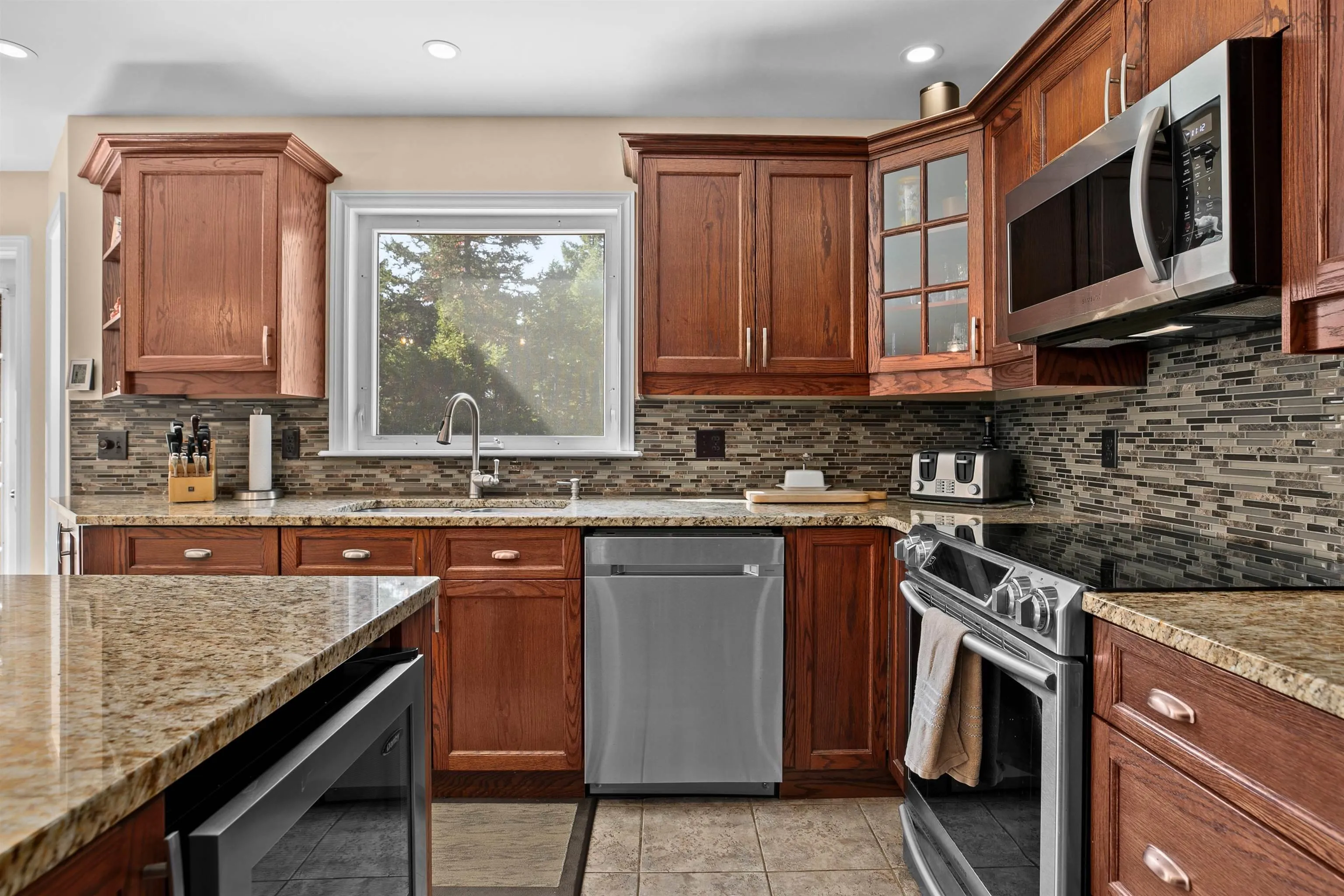 63 Diana Drive, Kingswood, NS B4B 1M4, 5 Bedrooms Bedrooms, ,4 BathroomsBathrooms,Residential,For Sale,Diana,202524896