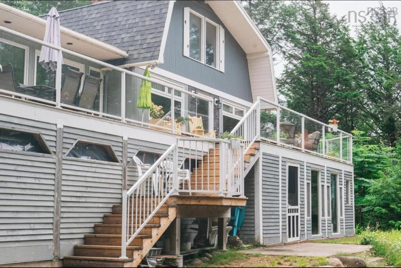 69 Thumb Cap Point Road, Labelle, NS B0T 1E0, 3 Bedrooms Bedrooms, ,3 BathroomsBathrooms,Residential,For Sale,Thumb Cap Point,202521320