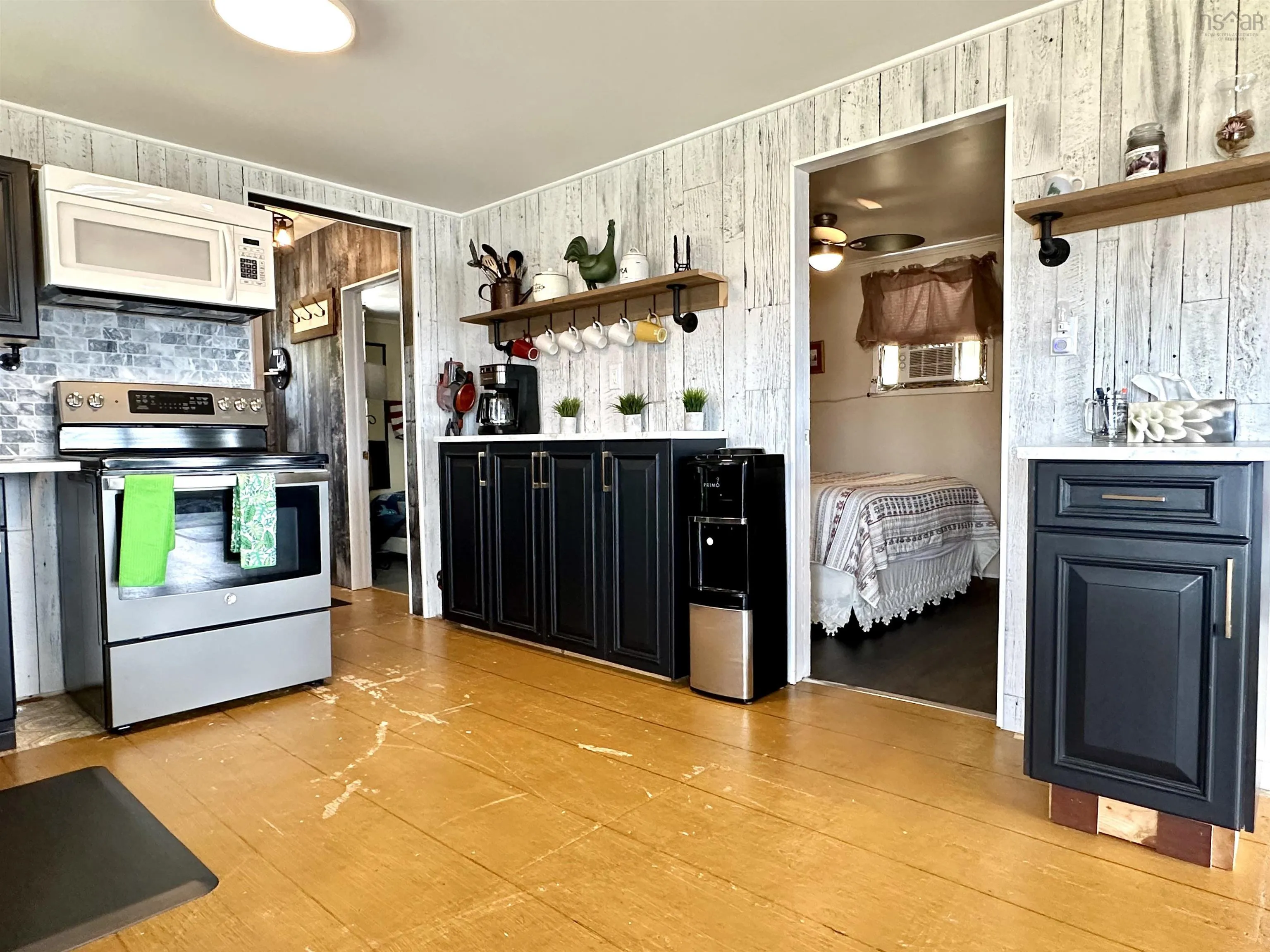 8972 Kempt Head Road, Kempt Head Ns B1x 1r2, 2 Bedrooms Bedrooms, ,1 BathroomBathrooms,Residential,For Sale,Kempt Head,202509242