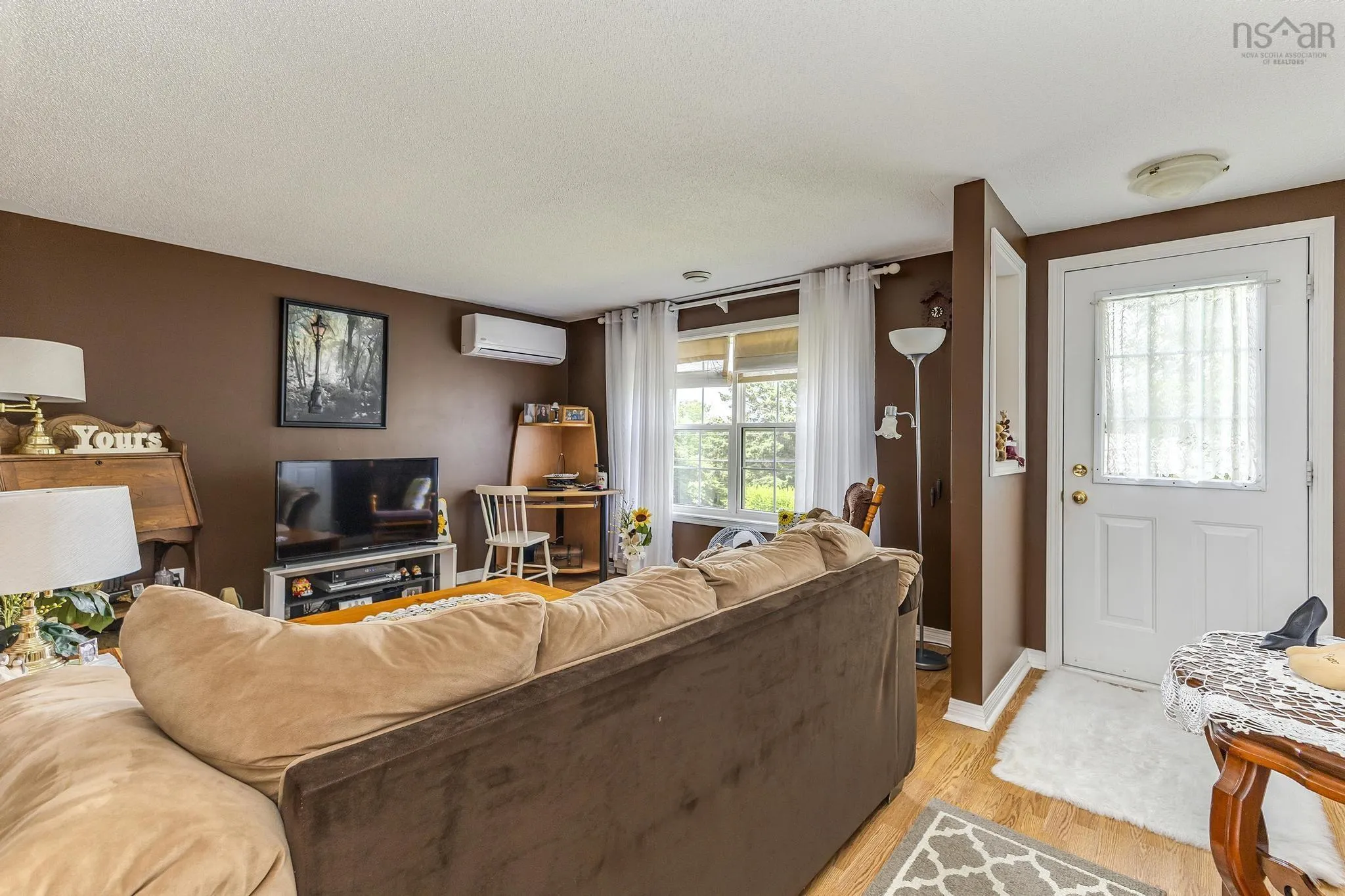 2 Maple Street, Trenton, NS B0K 1X0, 3 Bedrooms Bedrooms, ,2 BathroomsBathrooms,Residential,For Sale,Maple,202516523