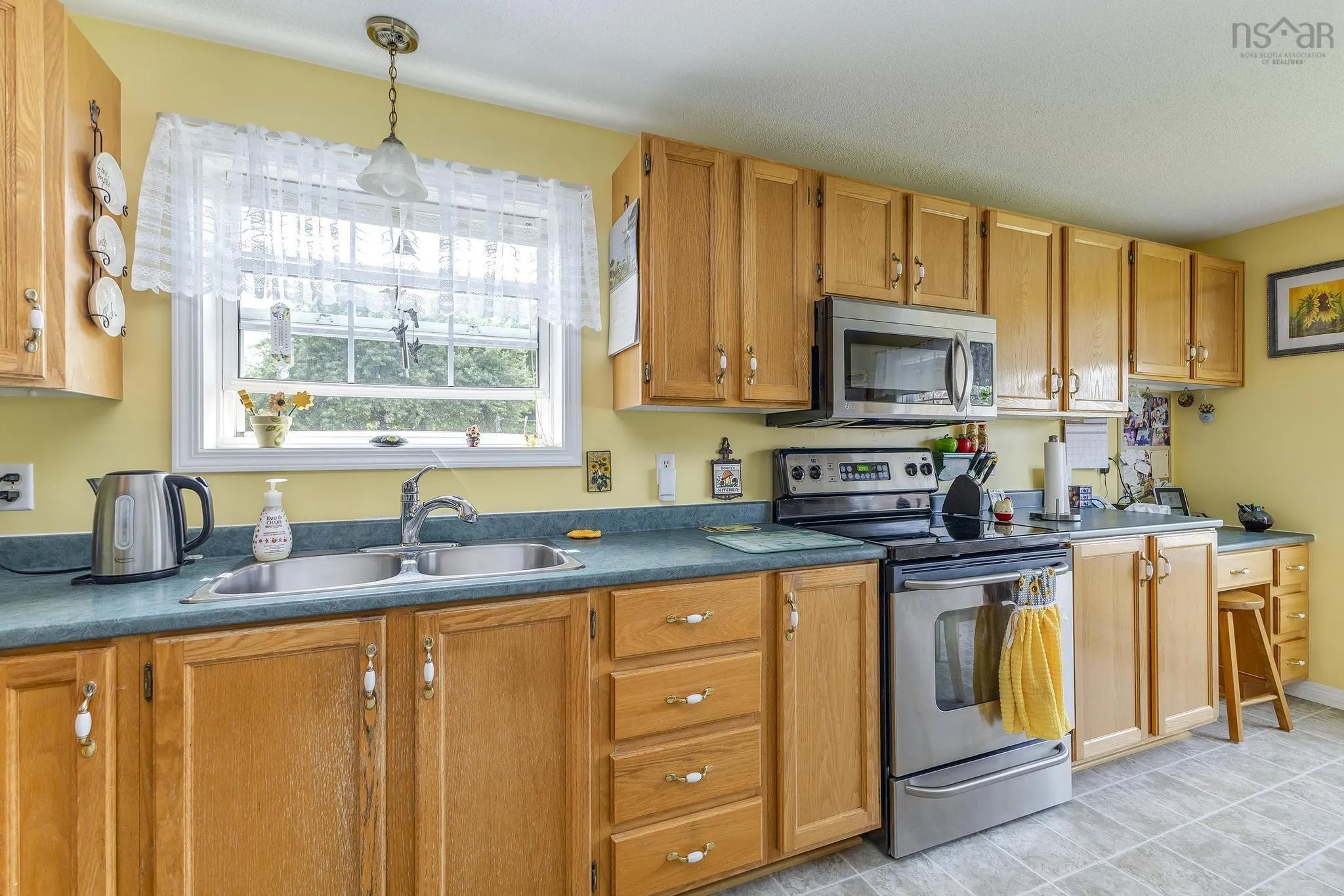 2 Maple Street, Trenton, NS B0K 1X0, 3 Bedrooms Bedrooms, ,2 BathroomsBathrooms,Residential,For Sale,Maple,202516523