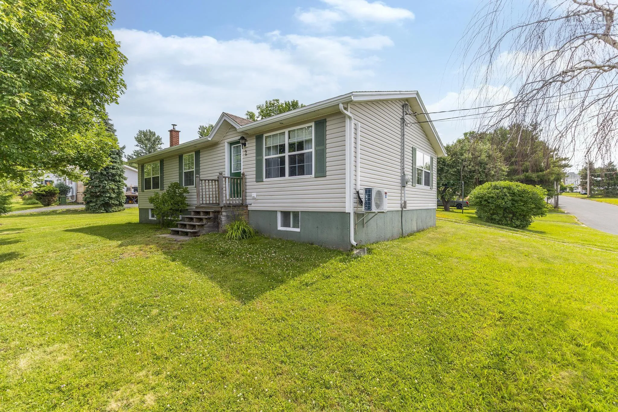 2 Maple Street, Trenton, NS B0K 1X0, 3 Bedrooms Bedrooms, ,2 BathroomsBathrooms,Residential,For Sale,Maple,202516523
