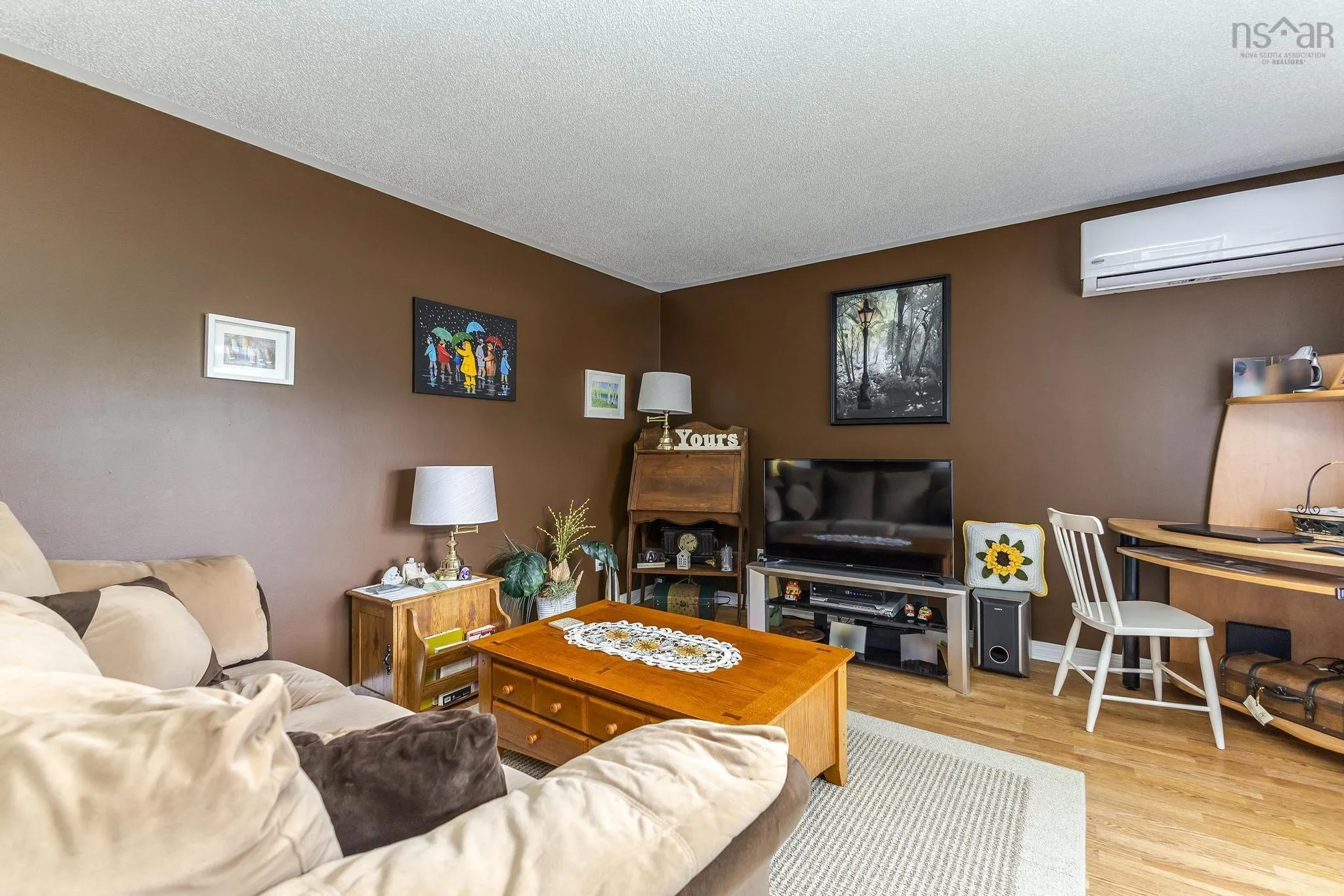 2 Maple Street, Trenton, NS B0K 1X0, 3 Bedrooms Bedrooms, ,2 BathroomsBathrooms,Residential,For Sale,Maple,202516523