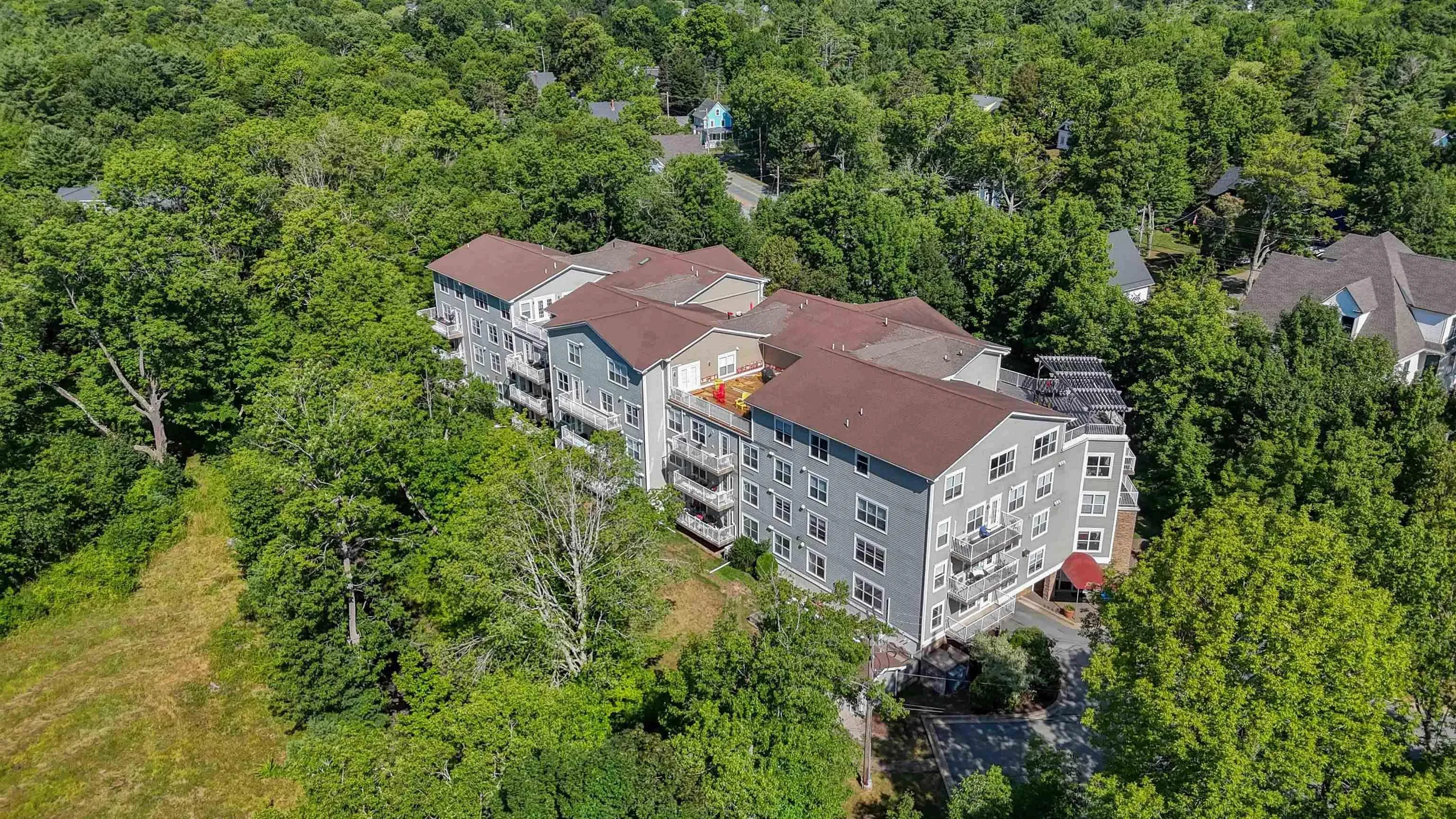 476 Main Street Unit 101, Mahone Bay, NS B0J 2E0, 2 Bedrooms Bedrooms, ,2 BathroomsBathrooms,Residential,For Sale,Main,202521051