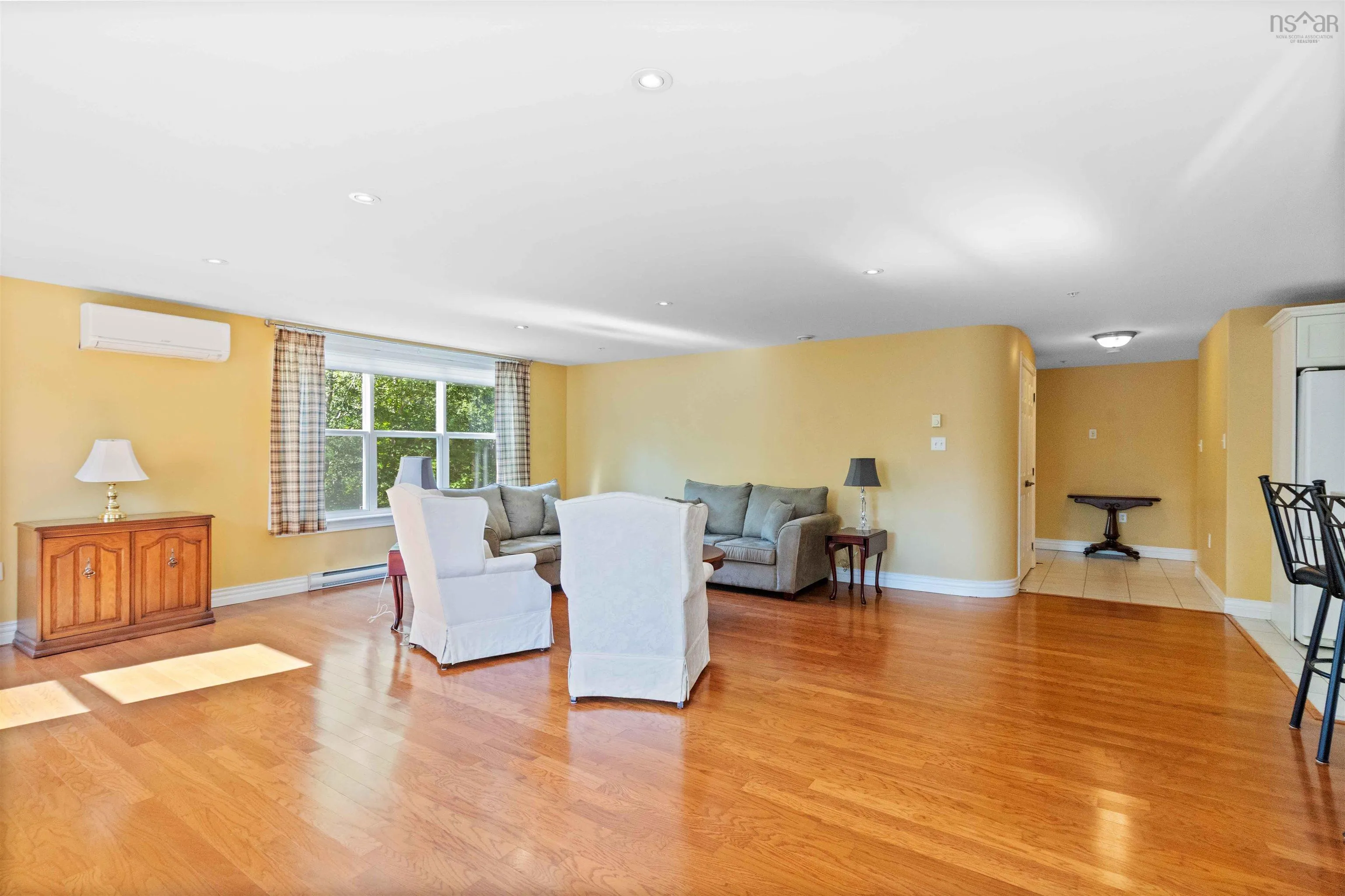 476 Main Street Unit 101, Mahone Bay, NS B0J 2E0, 2 Bedrooms Bedrooms, ,2 BathroomsBathrooms,Residential,For Sale,Main,202521051
