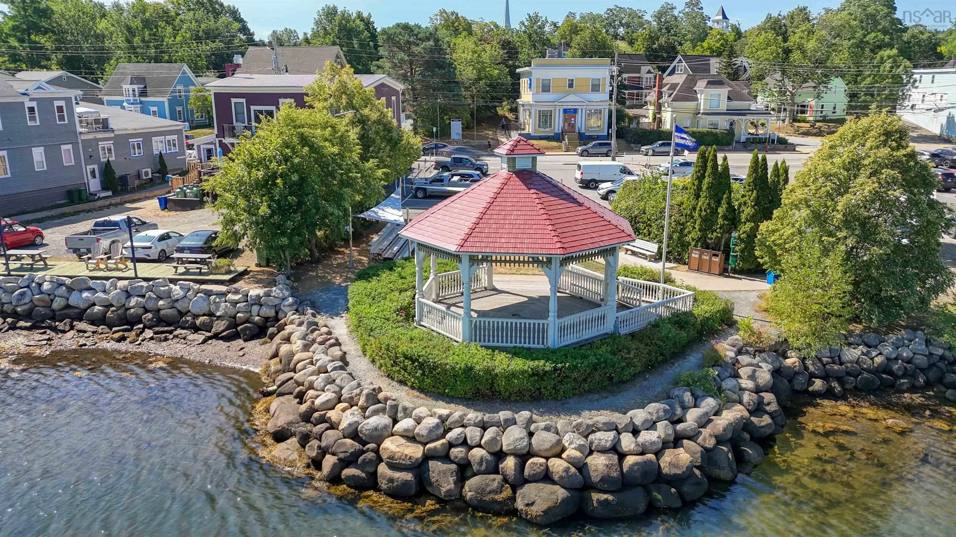 476 Main Street Unit 101, Mahone Bay, NS B0J 2E0, 2 Bedrooms Bedrooms, ,2 BathroomsBathrooms,Residential,For Sale,Main,202521051