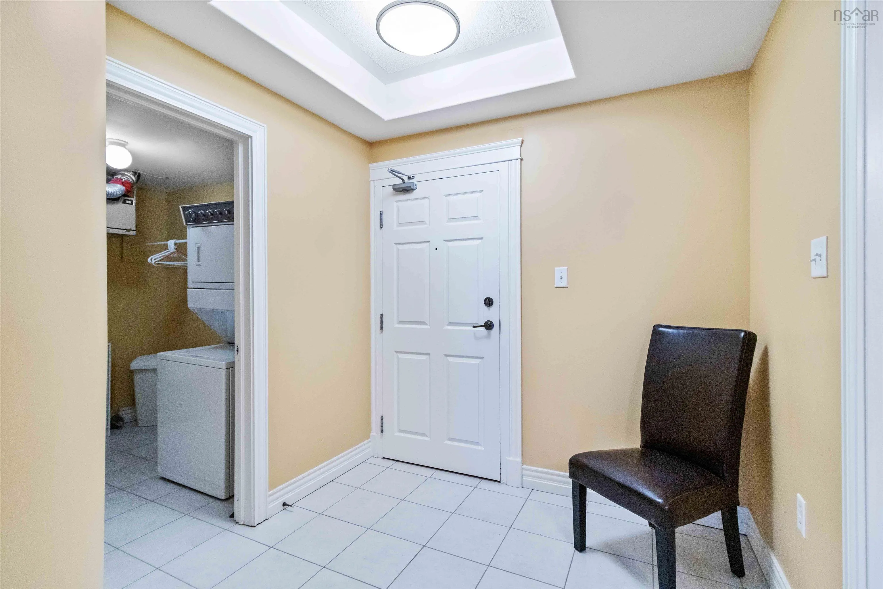476 Main Street Unit 101, Mahone Bay, NS B0J 2E0, 2 Bedrooms Bedrooms, ,2 BathroomsBathrooms,Residential,For Sale,Main,202521051