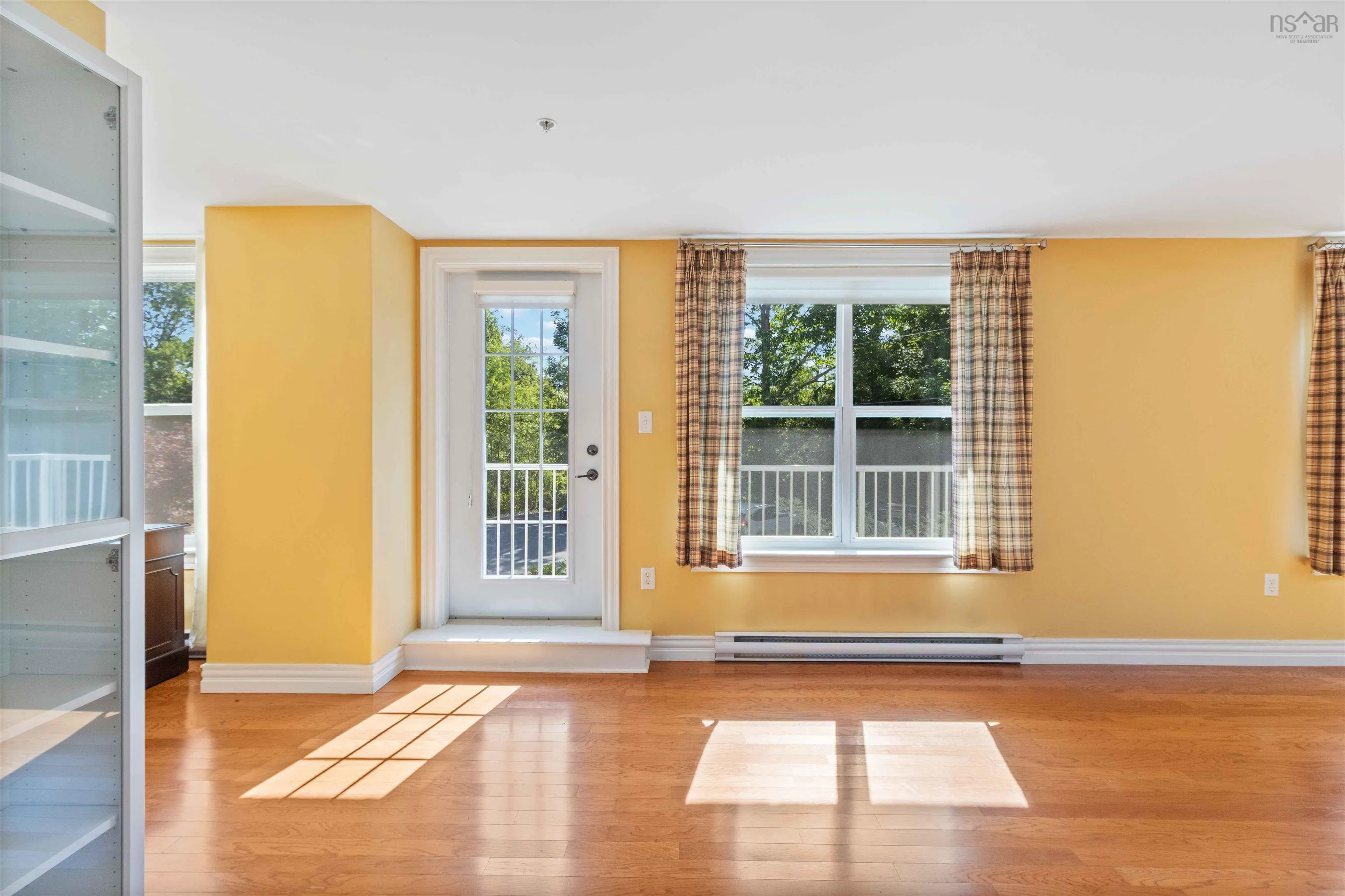 476 Main Street Unit 101, Mahone Bay, NS B0J 2E0, 2 Bedrooms Bedrooms, ,2 BathroomsBathrooms,Residential,For Sale,Main,202521051