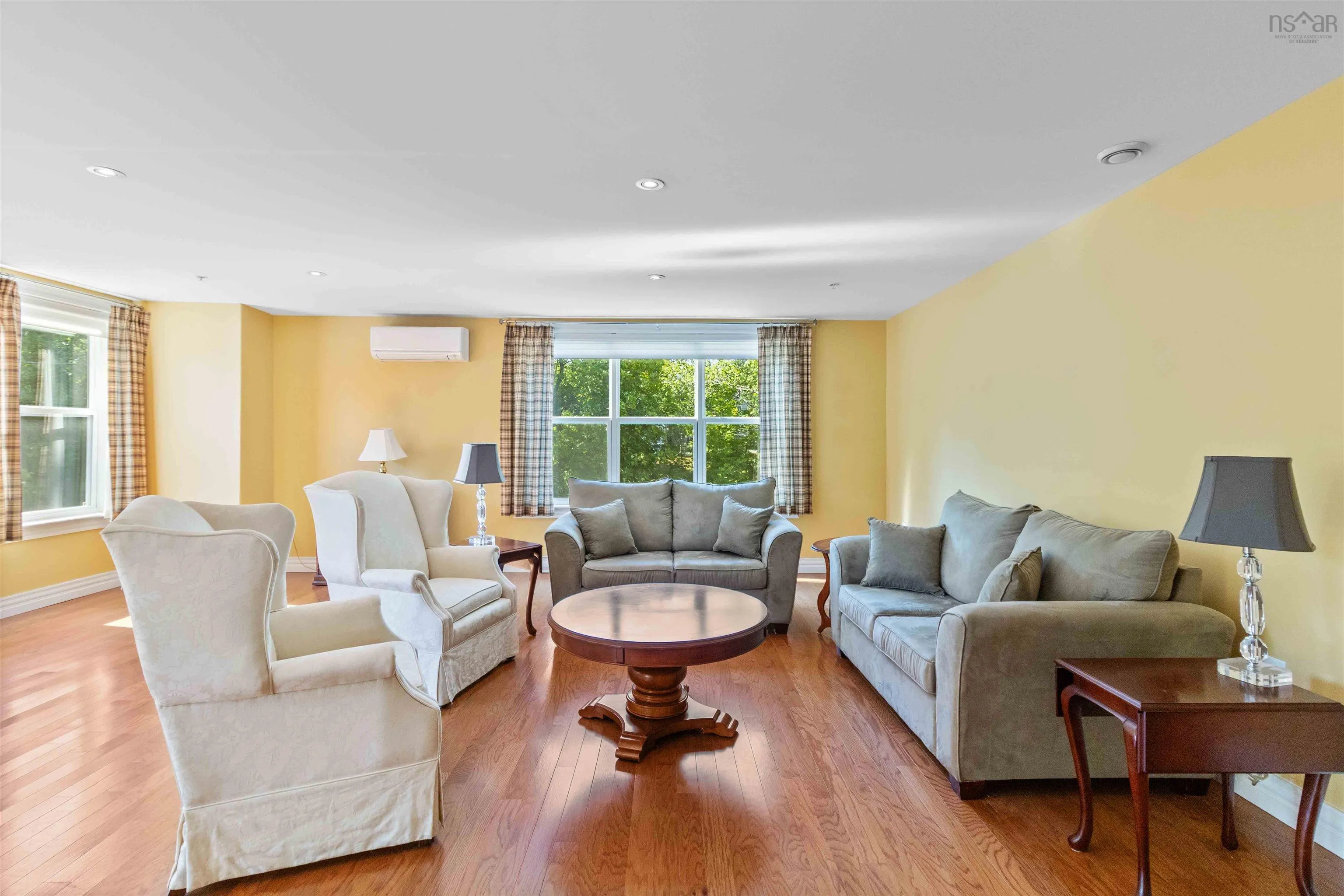 476 Main Street Unit 101, Mahone Bay, NS B0J 2E0, 2 Bedrooms Bedrooms, ,2 BathroomsBathrooms,Residential,For Sale,Main,202521051