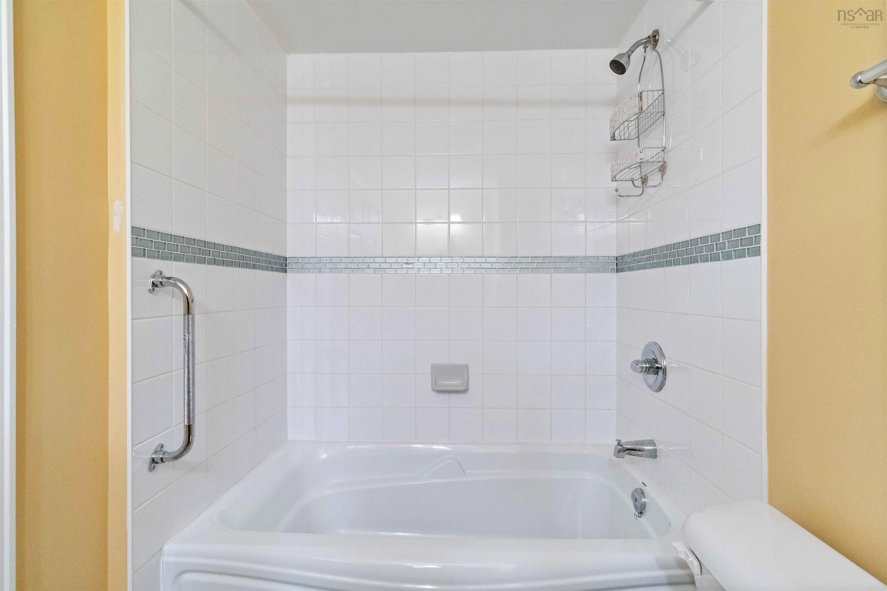 476 Main Street Unit 101, Mahone Bay, NS B0J 2E0, 2 Bedrooms Bedrooms, ,2 BathroomsBathrooms,Residential,For Sale,Main,202521051