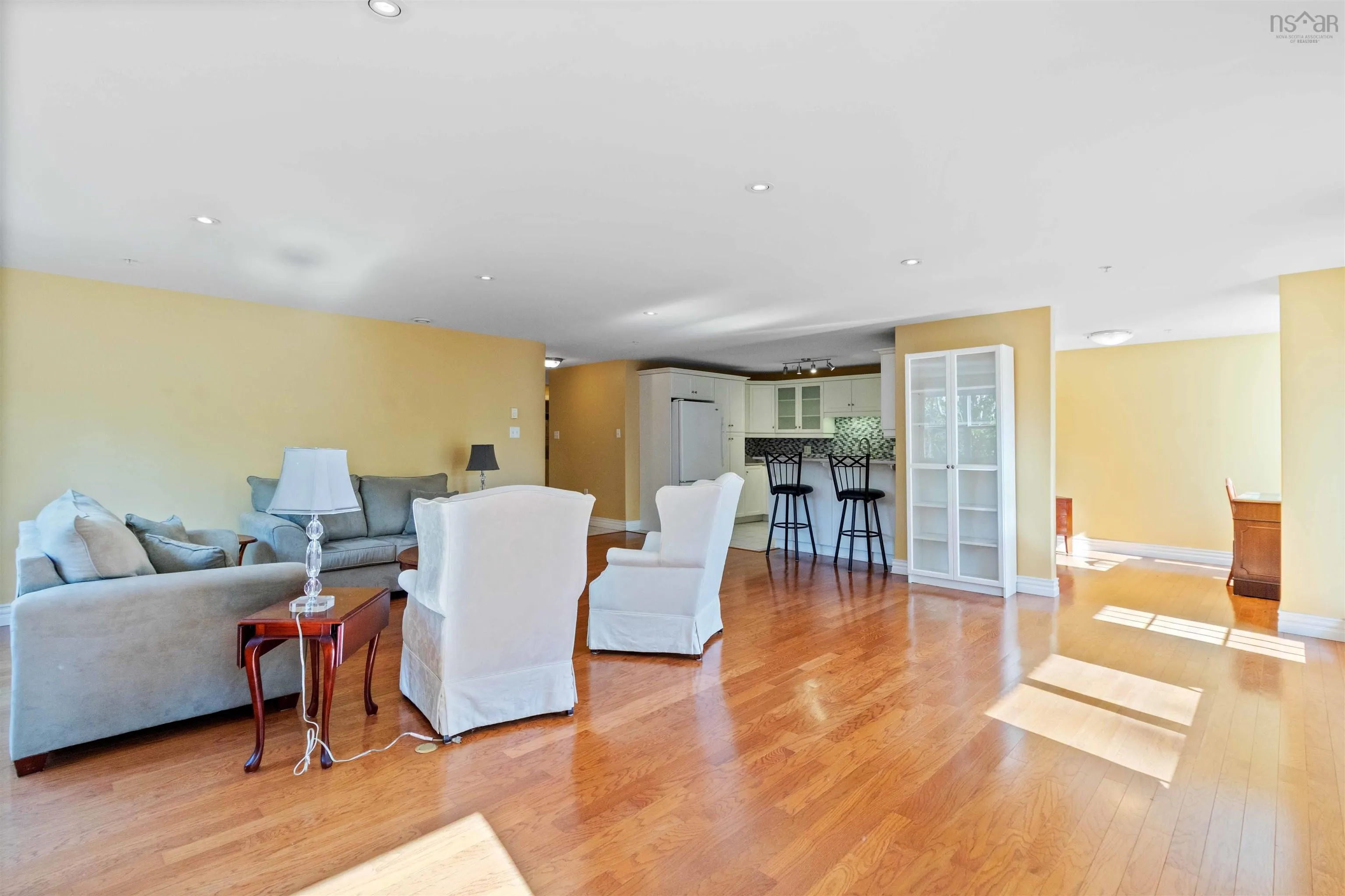 476 Main Street Unit 101, Mahone Bay, NS B0J 2E0, 2 Bedrooms Bedrooms, ,2 BathroomsBathrooms,Residential,For Sale,Main,202521051