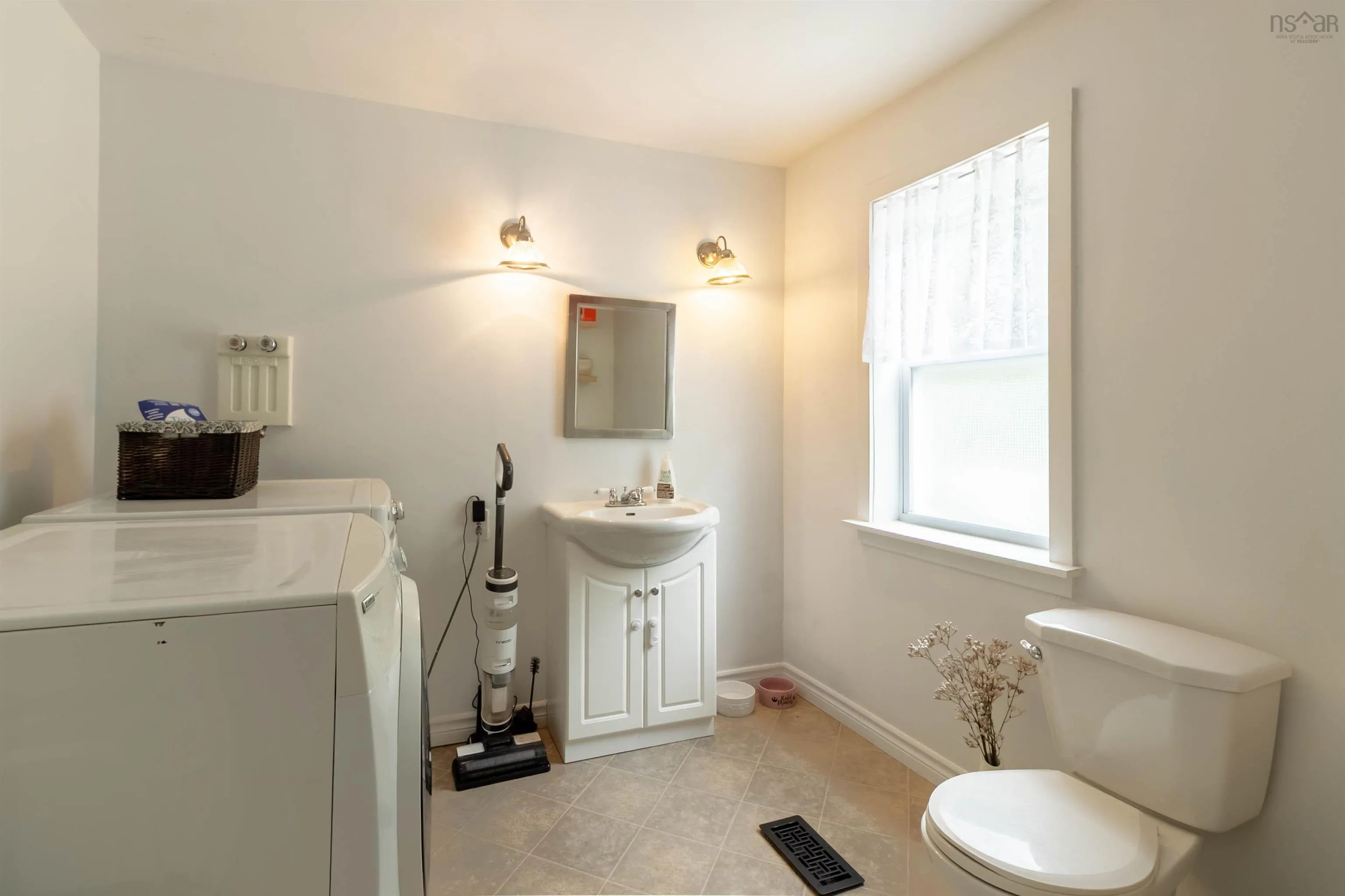 5851 Hwy 1, St. Croix, NS B0N 1L0, 3 Bedrooms Bedrooms, ,2 BathroomsBathrooms,Residential,For Sale,Highway 1,202516922