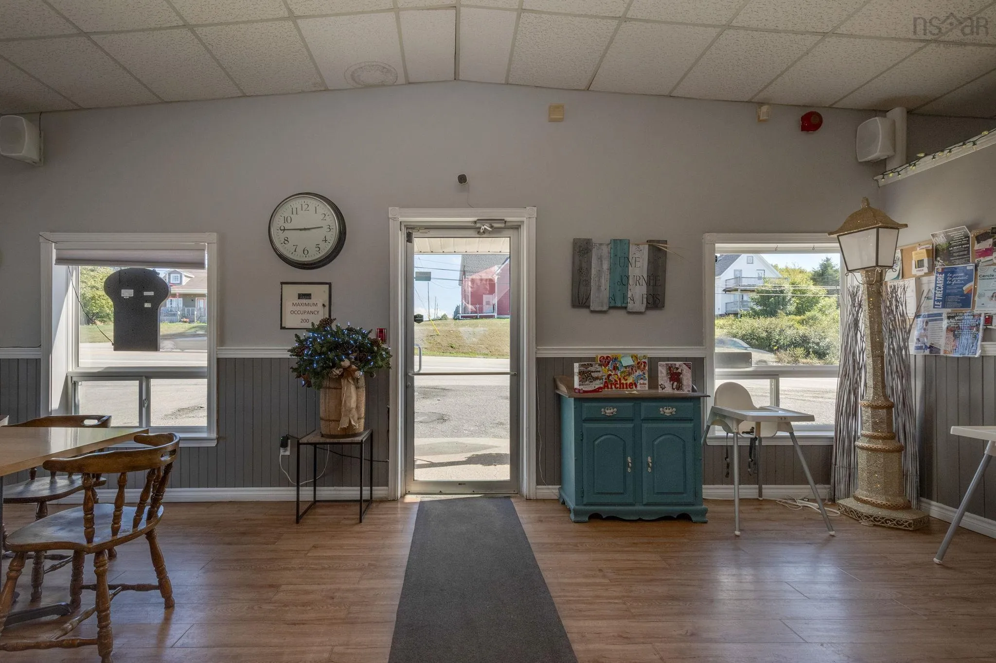 8467 1 Highway, Meteghan Centre, NS B0W 2J0, ,Commercial Sale,For Sale,1,202522750