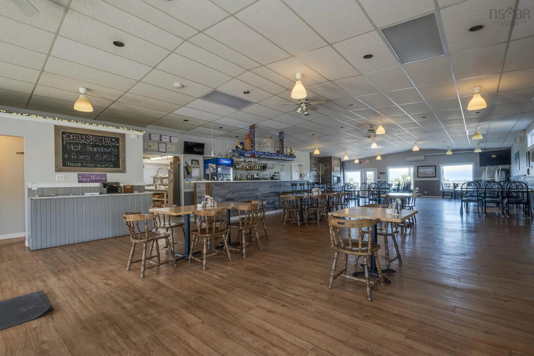 8467 1 Highway, Meteghan Centre, NS B0W 2J0, ,Commercial Sale,For Sale,1,202522750
