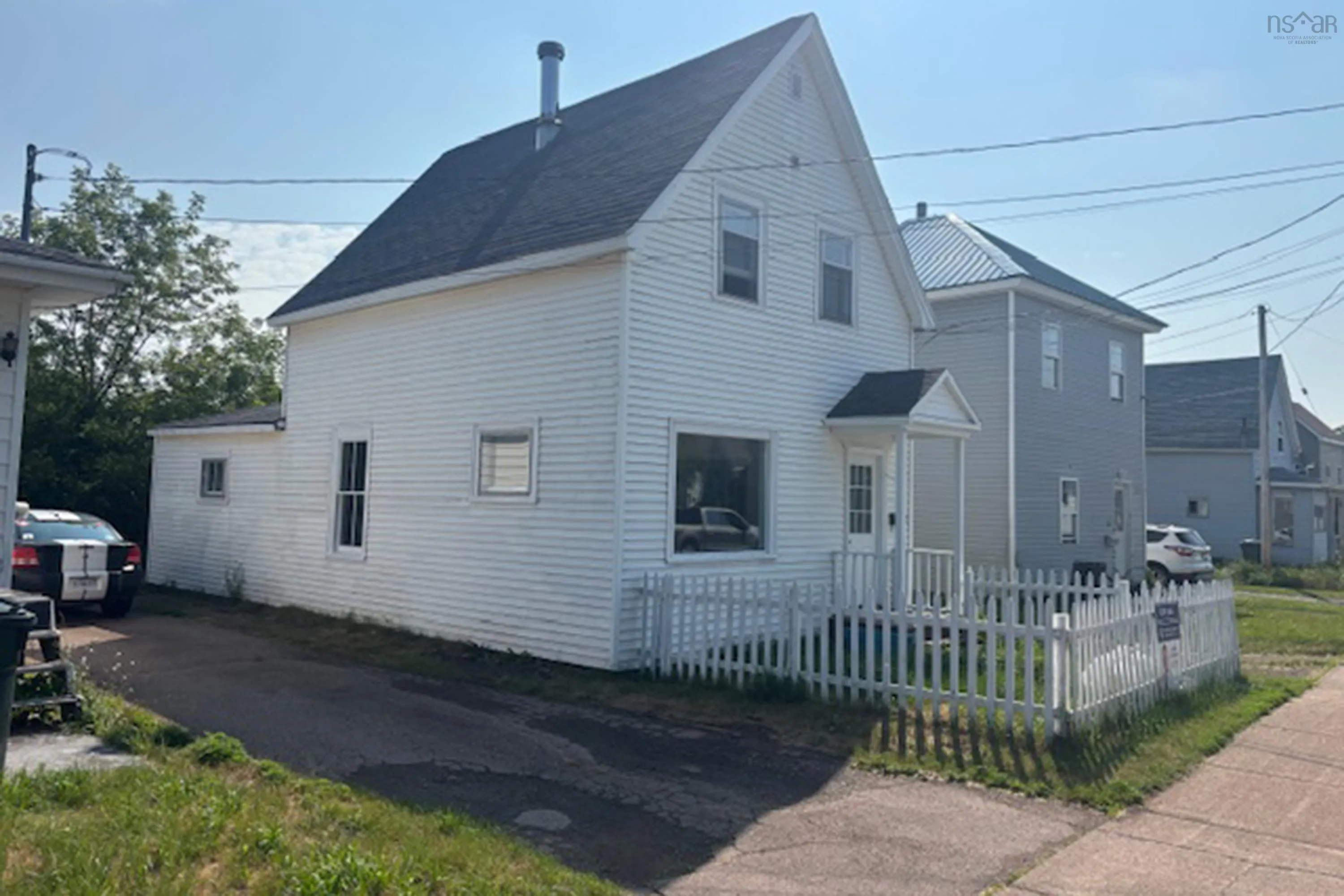 20 Park Street, Amherst, NS B4H 2R1, 3 Bedrooms Bedrooms, ,1 BathroomBathrooms,Residential,For Sale,Park,202518982