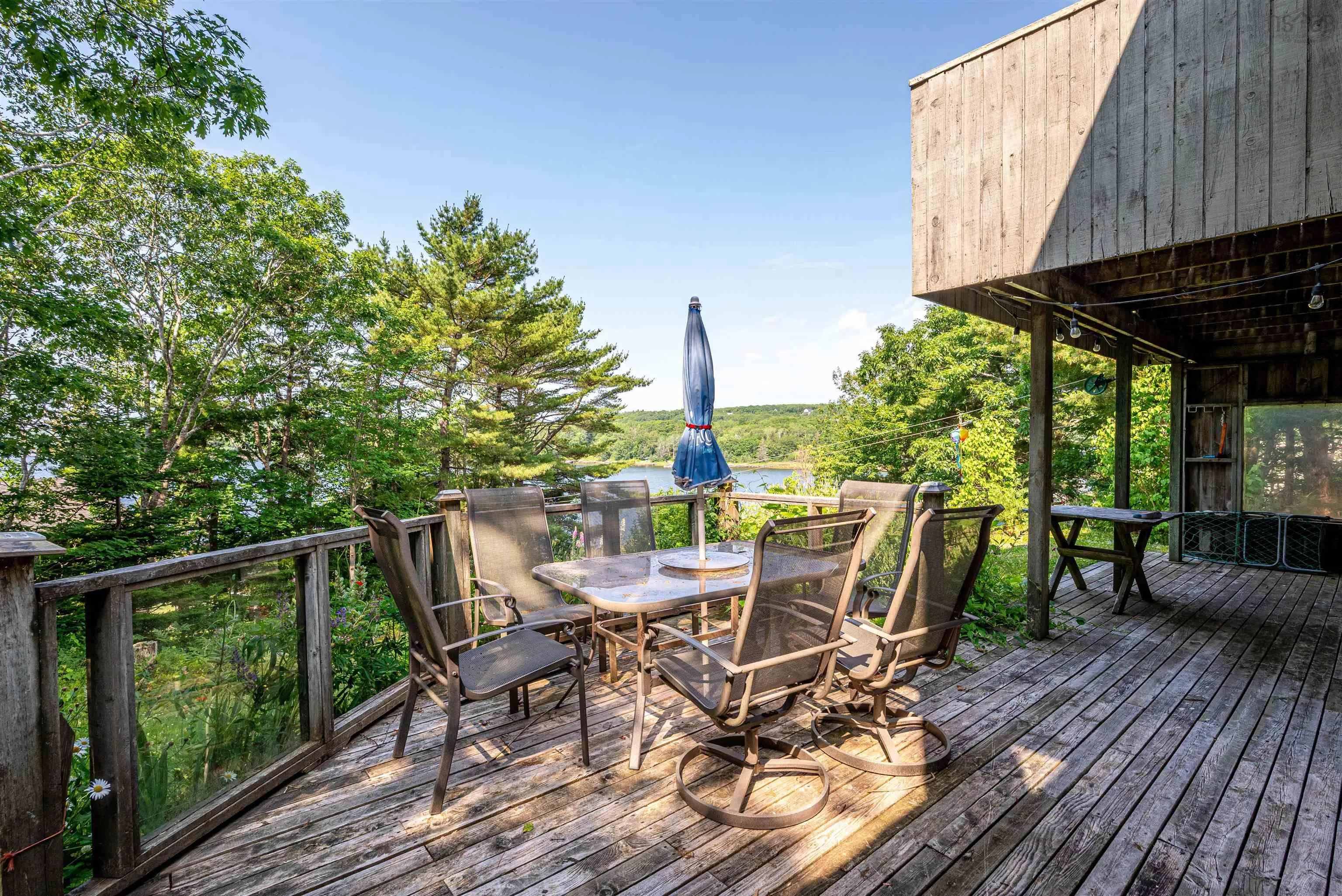 13576 Peggys Cove Road, Upper Tantallon, NS B3Z 2J2, 4 Bedrooms Bedrooms, ,3 BathroomsBathrooms,Residential,For Sale,Peggys Cove,202517316
