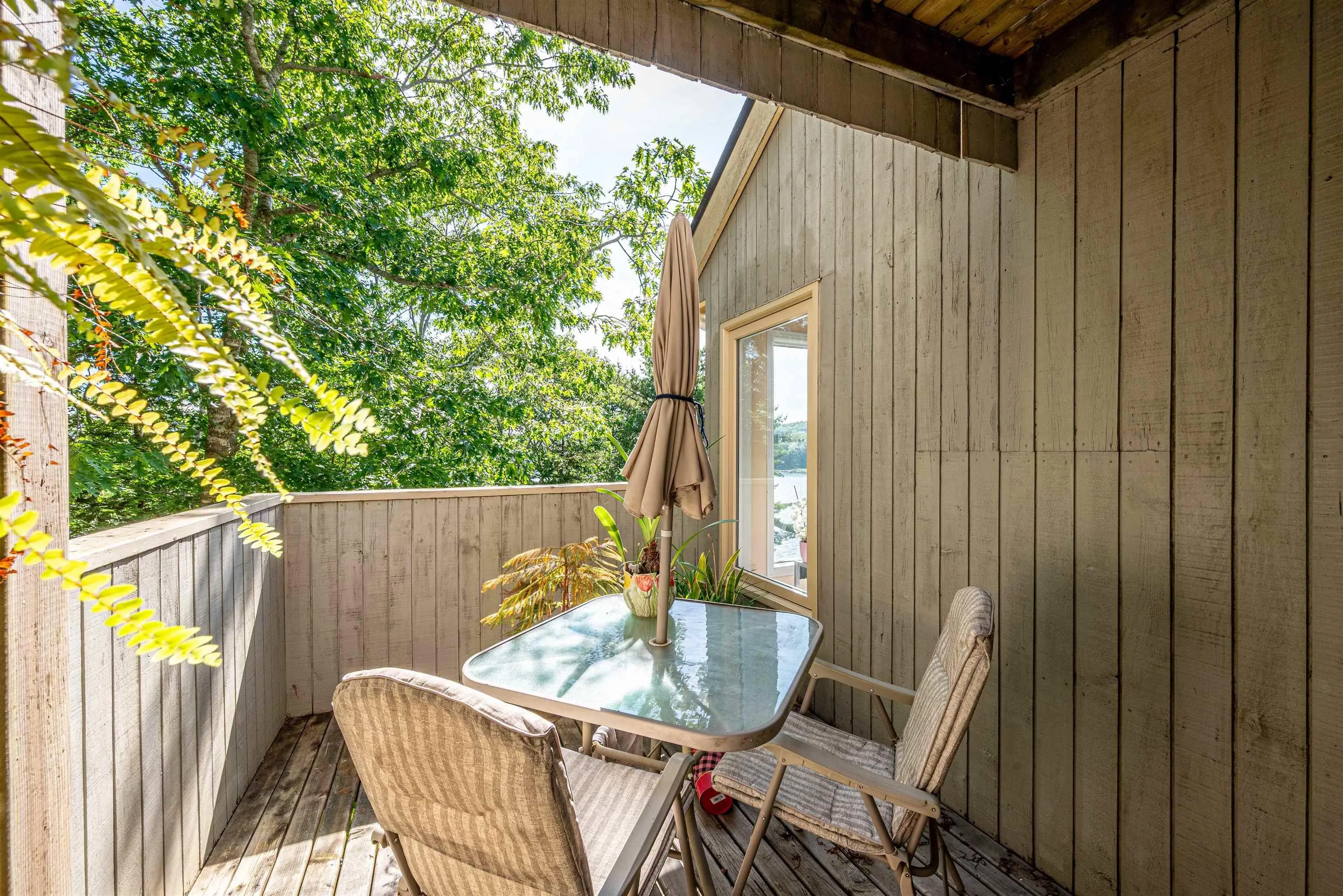 13576 Peggys Cove Road, Upper Tantallon, NS B3Z 2J2, 4 Bedrooms Bedrooms, ,3 BathroomsBathrooms,Residential,For Sale,Peggys Cove,202517316