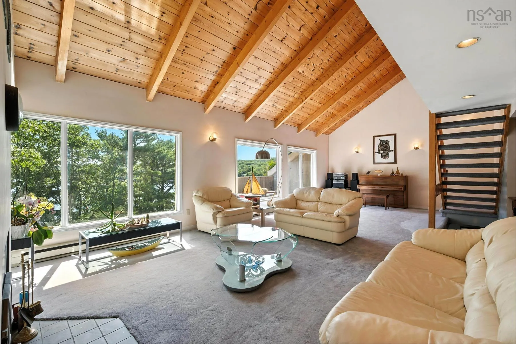 13576 Peggys Cove Road, Upper Tantallon, NS B3Z 2J2, 4 Bedrooms Bedrooms, ,3 BathroomsBathrooms,Residential,For Sale,Peggys Cove,202517316