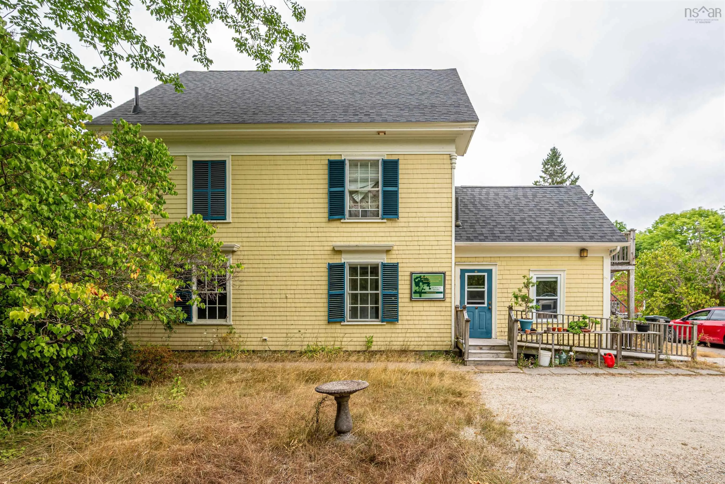 424 Main Street, Mahone Bay, NS B0J 2E0, 2 Bedrooms Bedrooms, ,2 BathroomsBathrooms,Residential,For Sale,Main,202520971