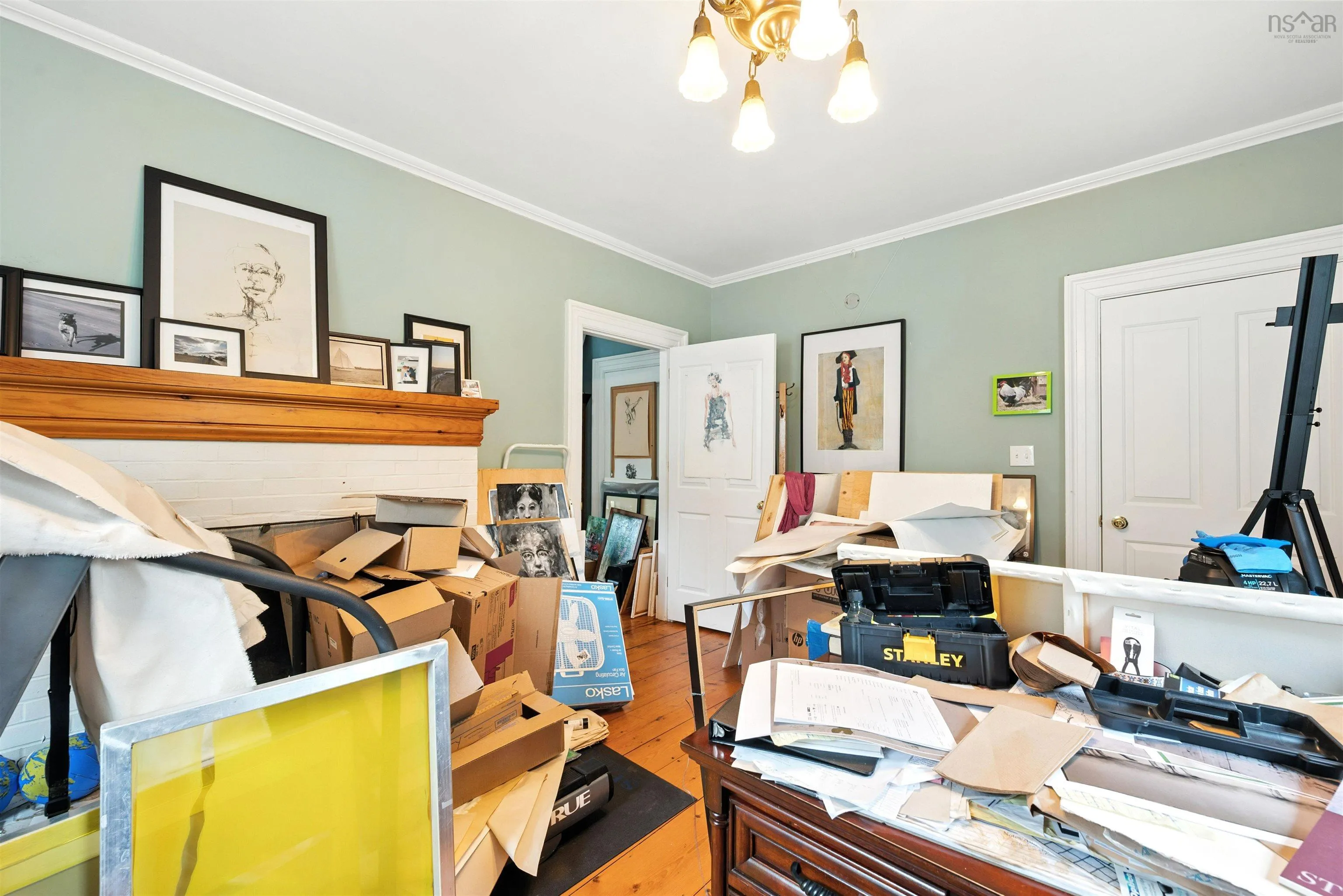 424 Main Street, Mahone Bay, NS B0J 2E0, 2 Bedrooms Bedrooms, ,2 BathroomsBathrooms,Residential,For Sale,Main,202520971