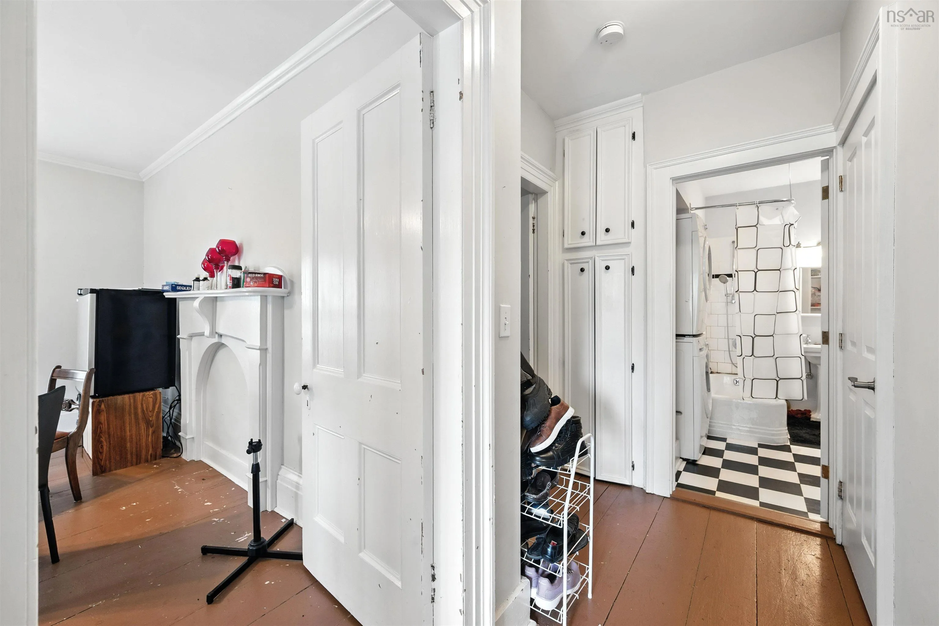 424 Main Street, Mahone Bay, NS B0J 2E0, 2 Bedrooms Bedrooms, ,2 BathroomsBathrooms,Residential,For Sale,Main,202520971